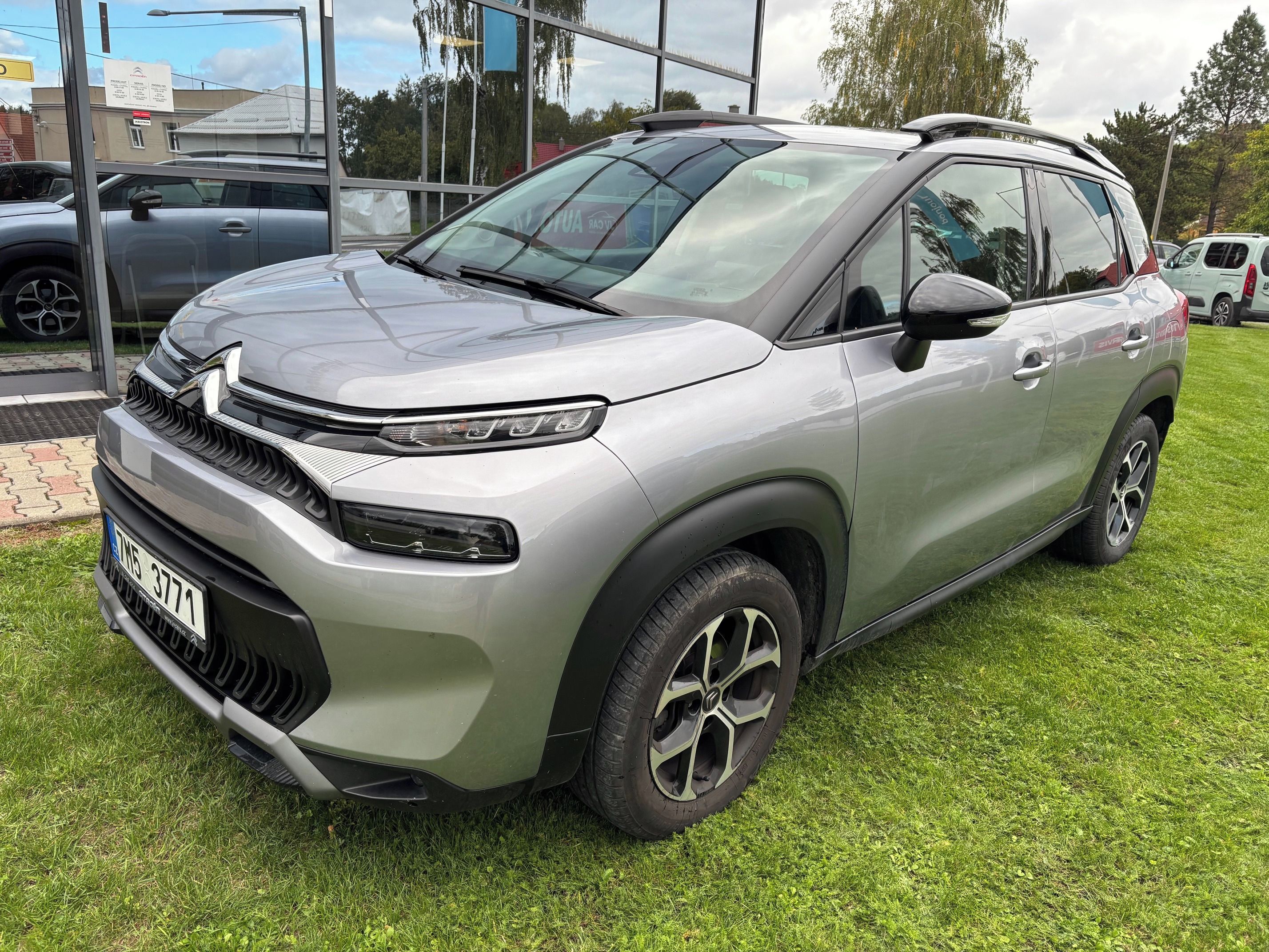 Citroën C3 Aircross, 1.2 PT130 SHINE EAT6 - fotka 3