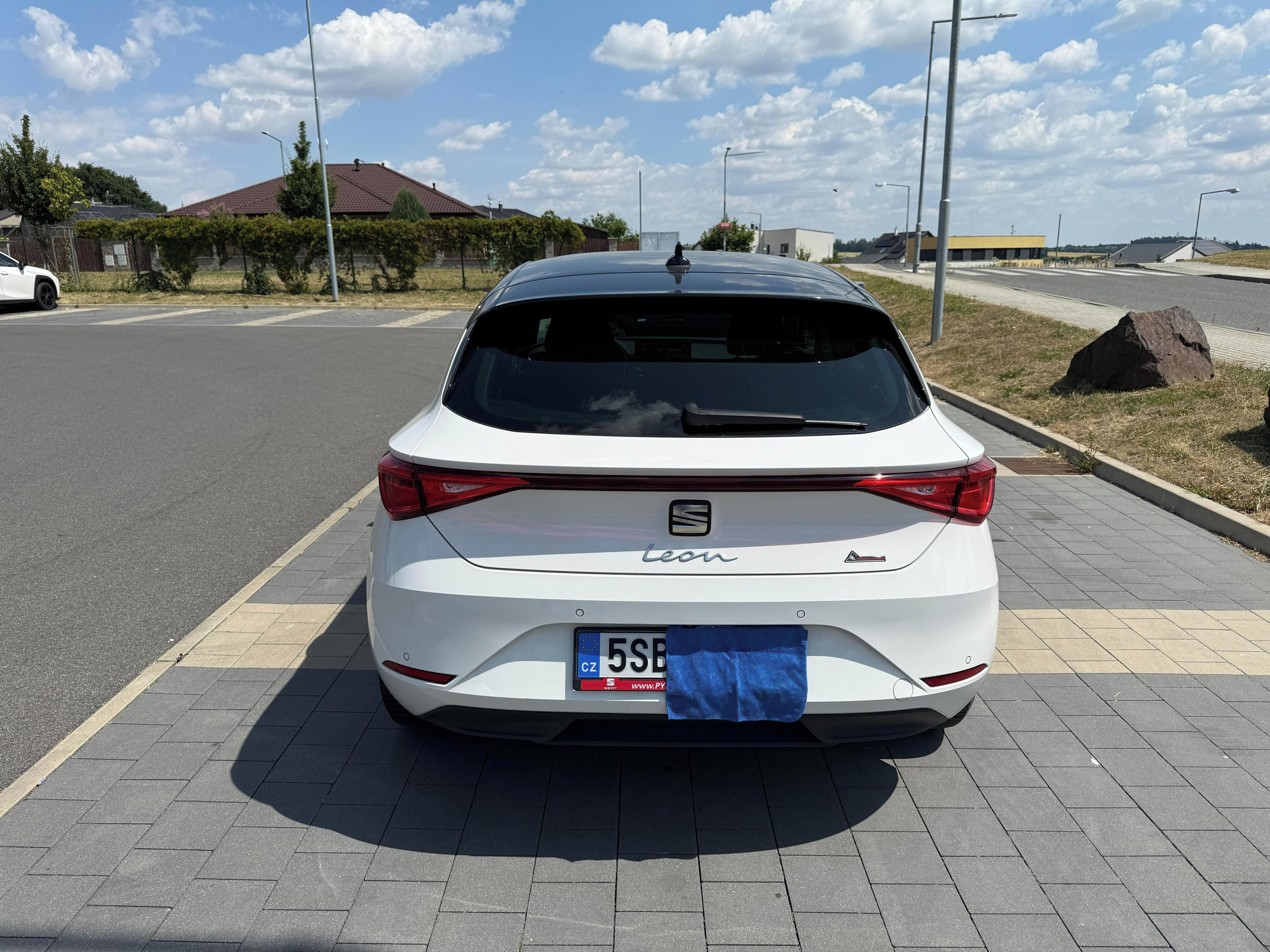 Seat Leon, po servise, velmi opečovávaný - fotka 4