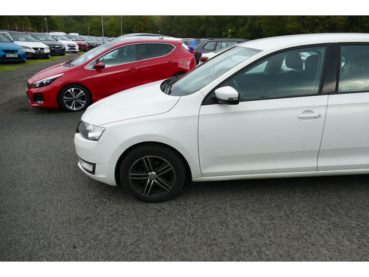 Škoda Rapid, 1,4TDI 66KW KLIMA - fotka 4