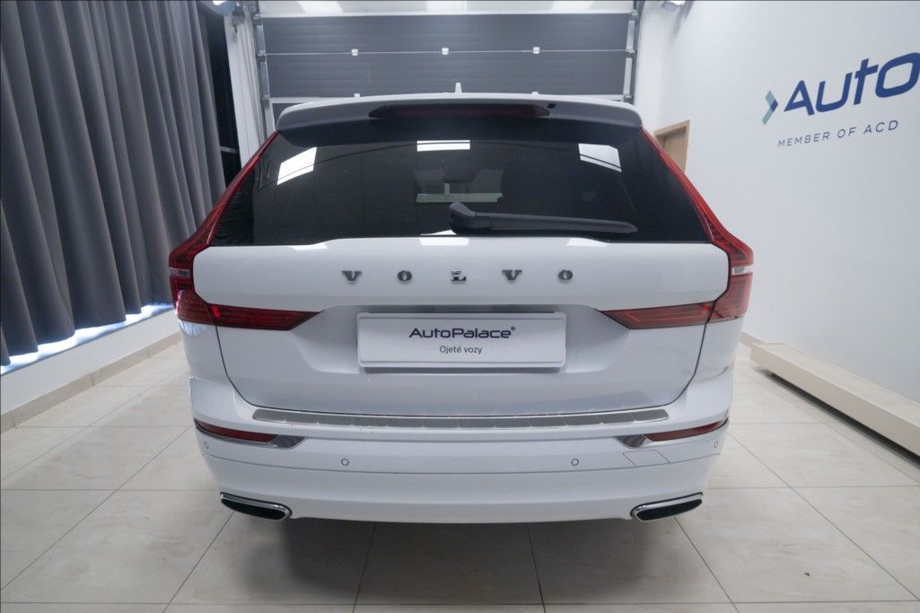 Volvo XC60, 2,0 B4 AWD INSCRIPTION 1. MAJ - fotka 5