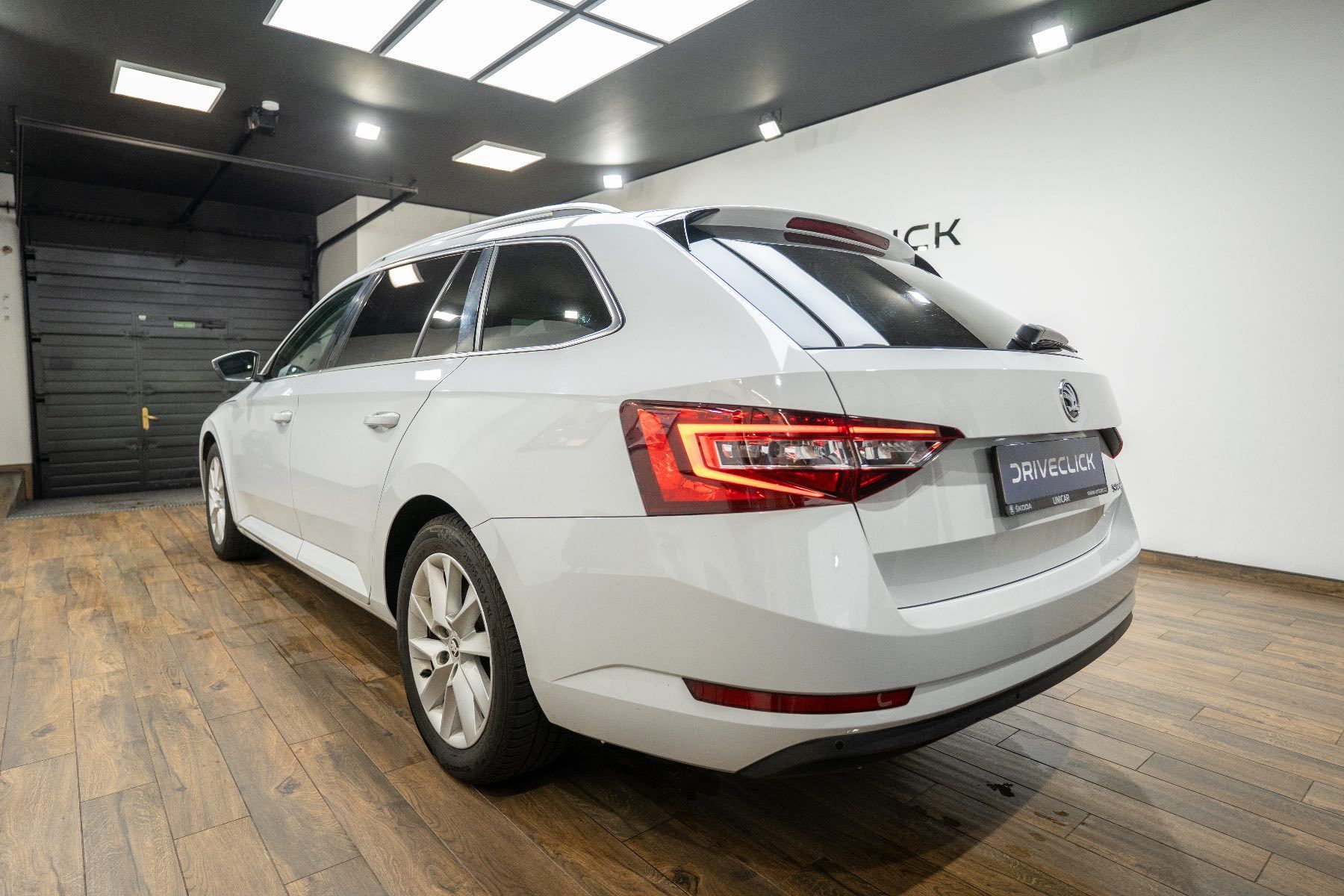 Škoda Superb, 1.6 TDI 88 kW - fotka 6