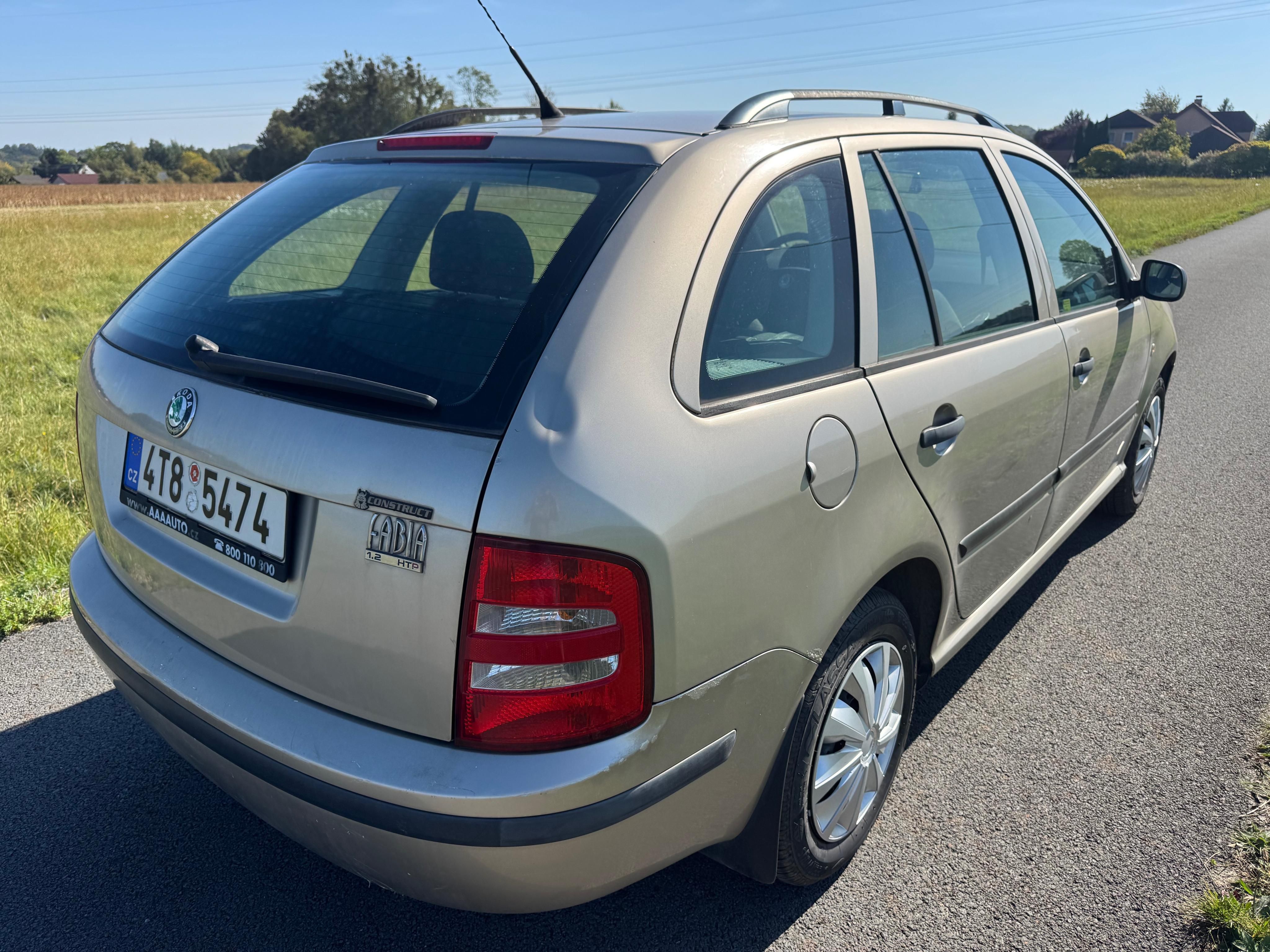 Škoda Fabia, 1.2 12V Klimatizace - fotka 4
