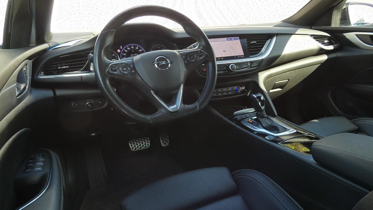 Opel Insignia, 2,0 T 4x4 GSi - fotka 5