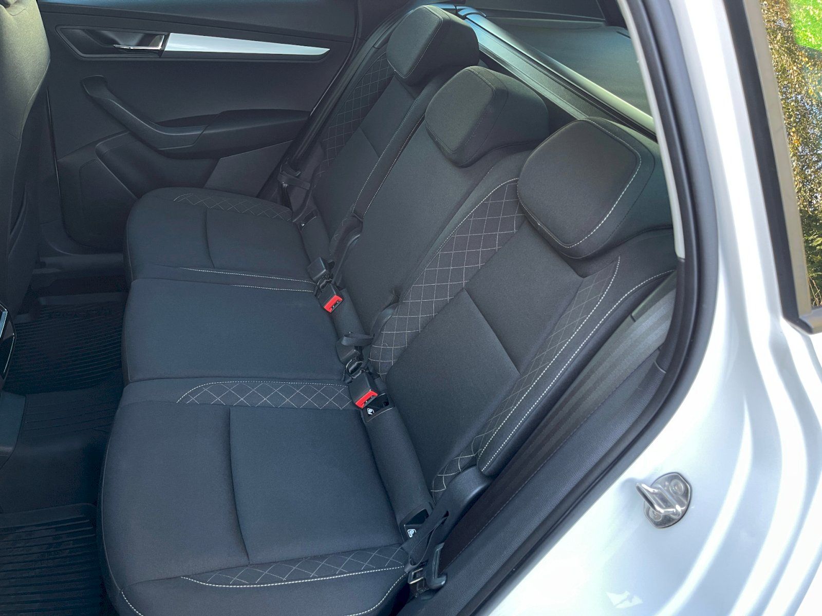 Škoda Karoq, 2.0 TDi / 110 kW 125 let - fotka 6