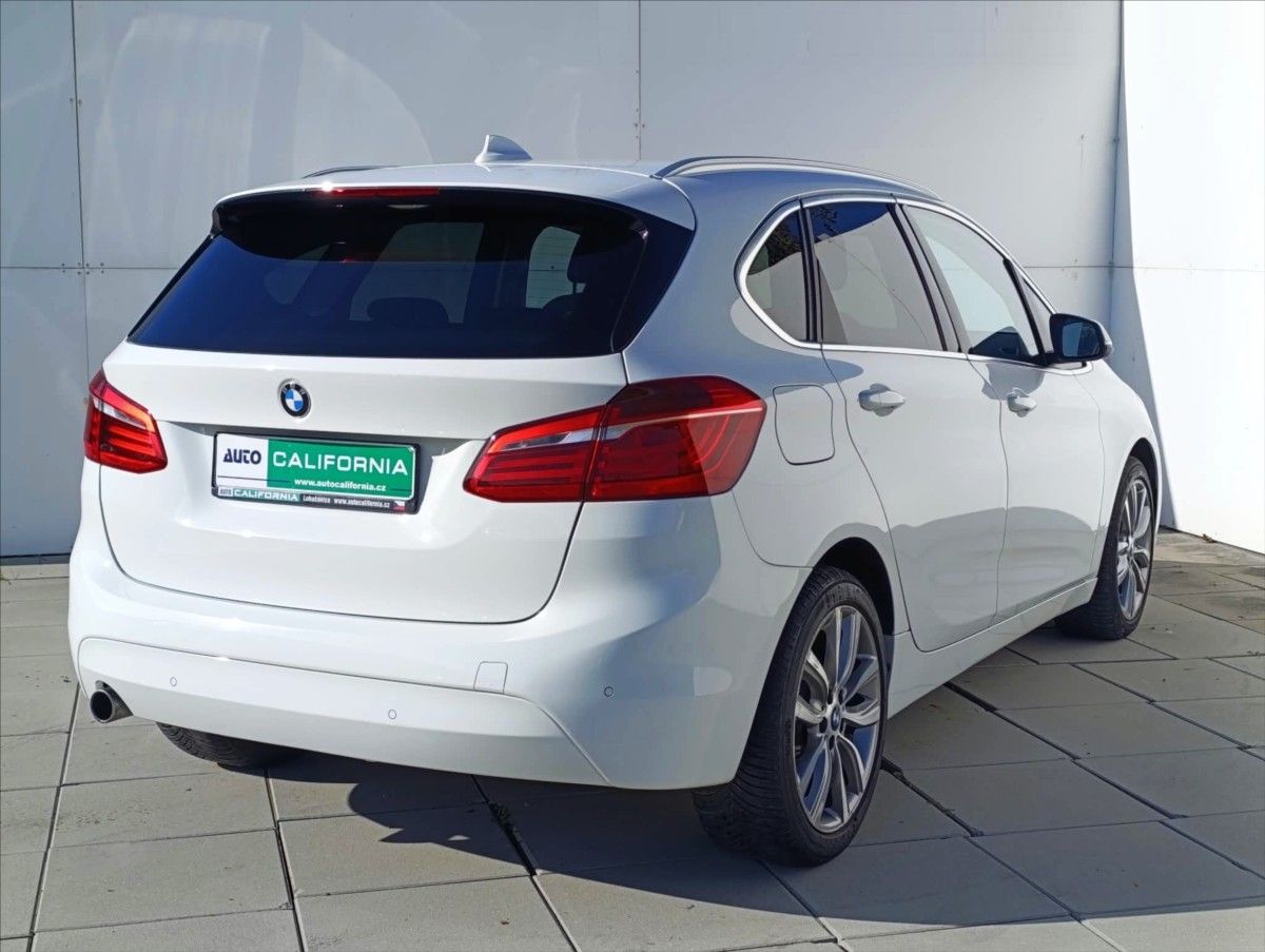 BMW Řada 2, 1,5 216d Automat Navi Tempomat - fotka 6