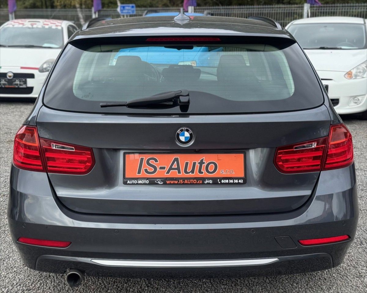 BMW Řada 3, 2,0 318D COMBI - fotka 6