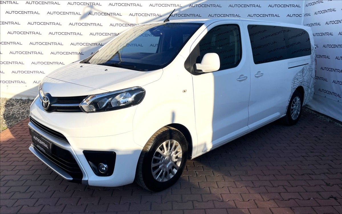 Toyota Proace, 2,0 D,110kW,D-4DL2,9míst - fotka 3