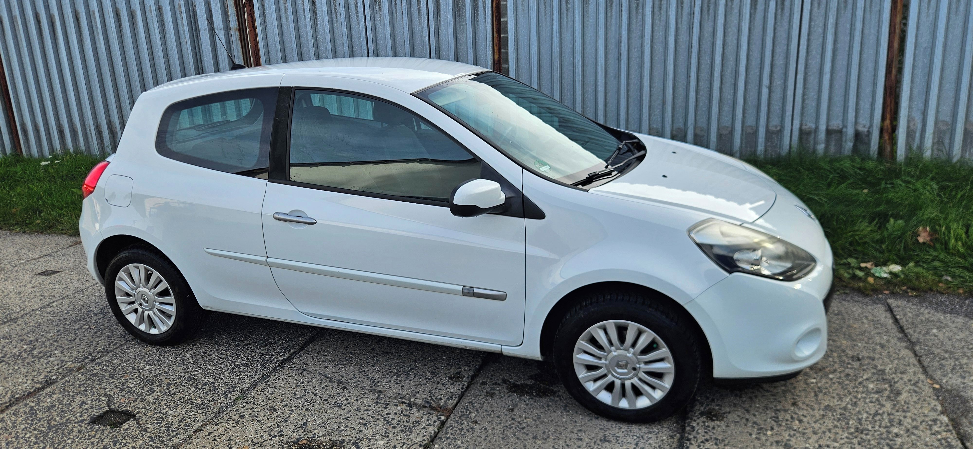Renault Clio, Renault CLIO 1.2 55kw NAVIGACE - fotka 4