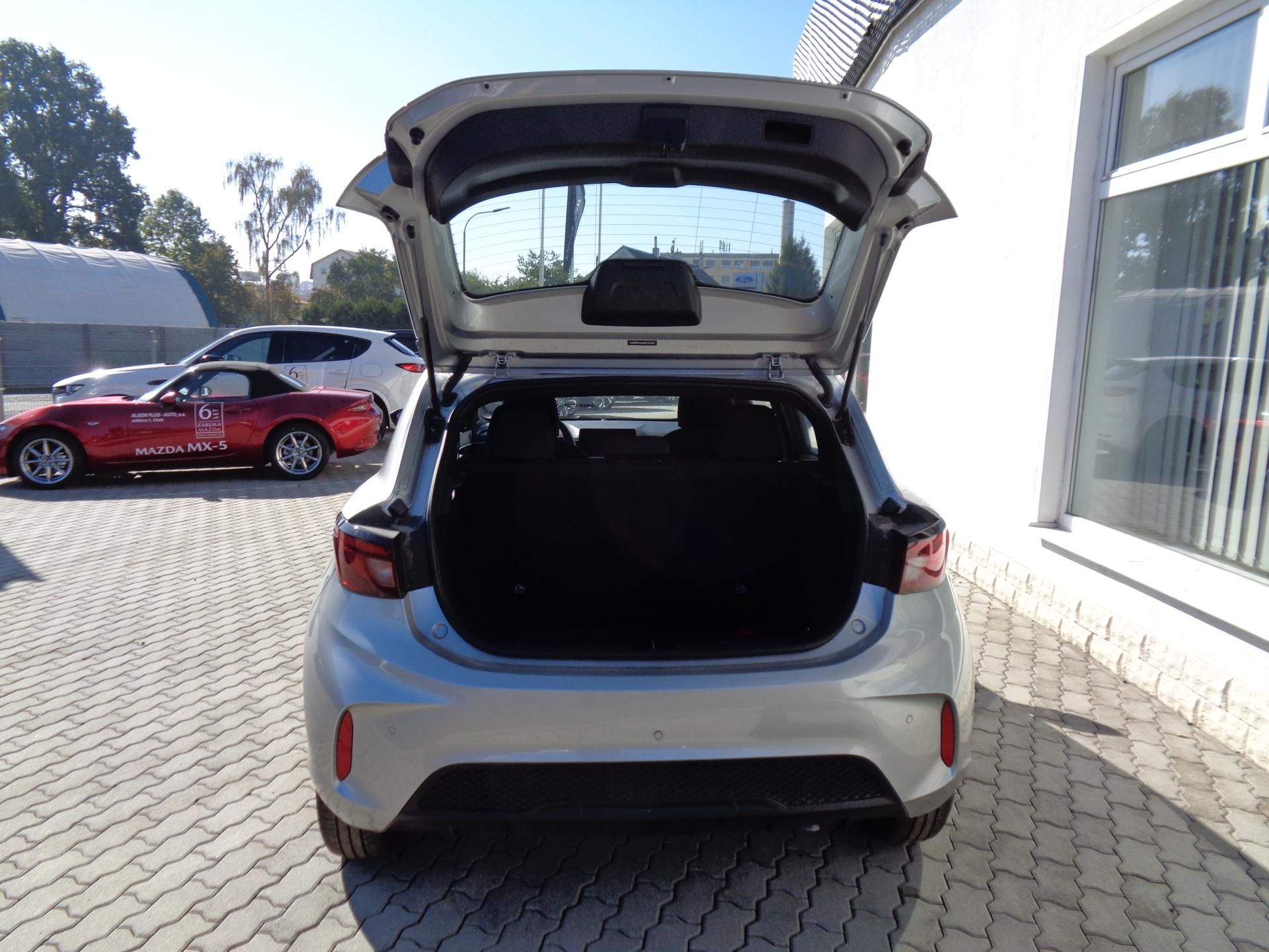 MG MG3, 1,5 85 kW Excite - fotka 6