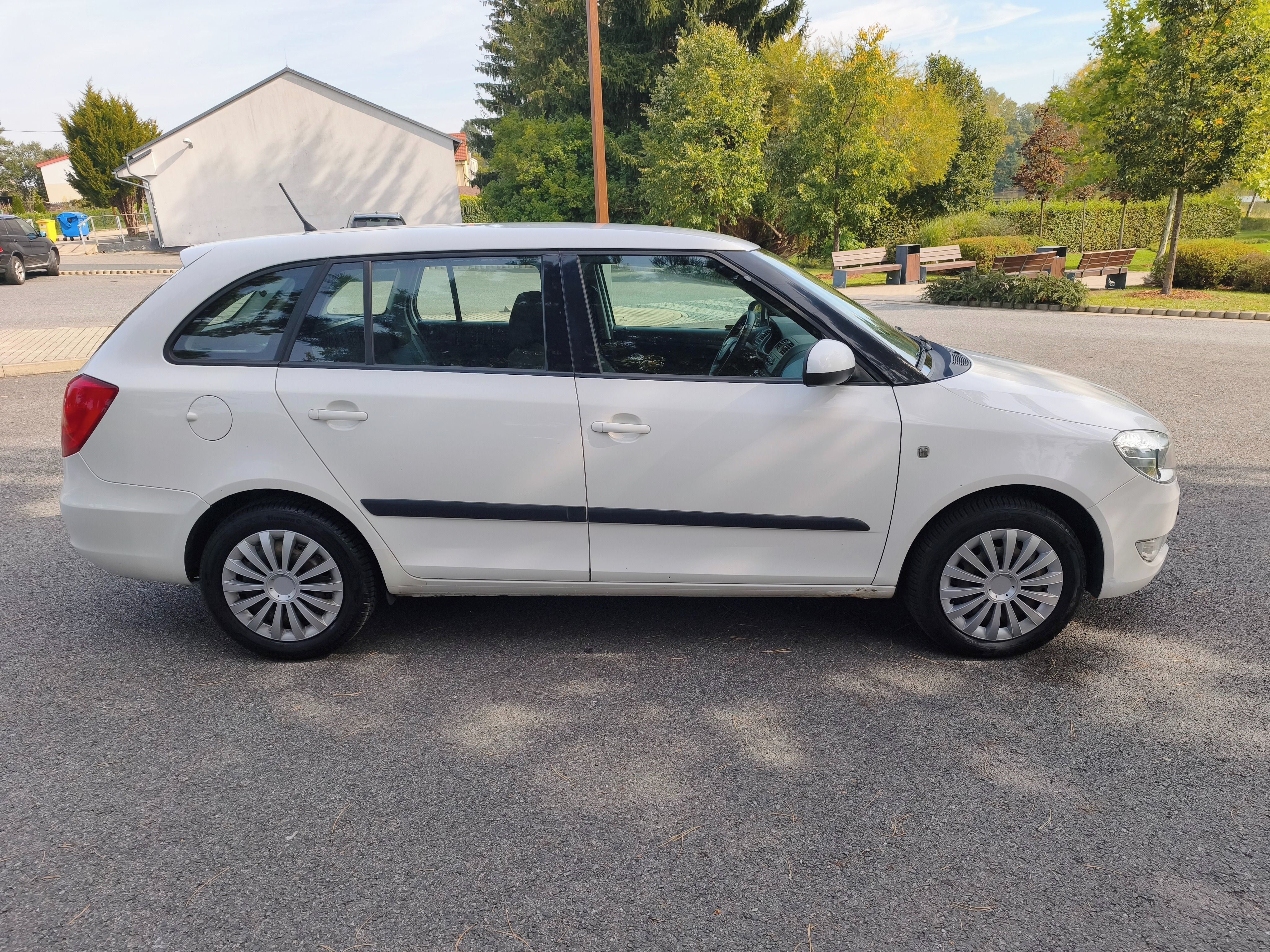Škoda Fabia, 1,6 TDI , 66 KW Č.R. Klima - fotka 4