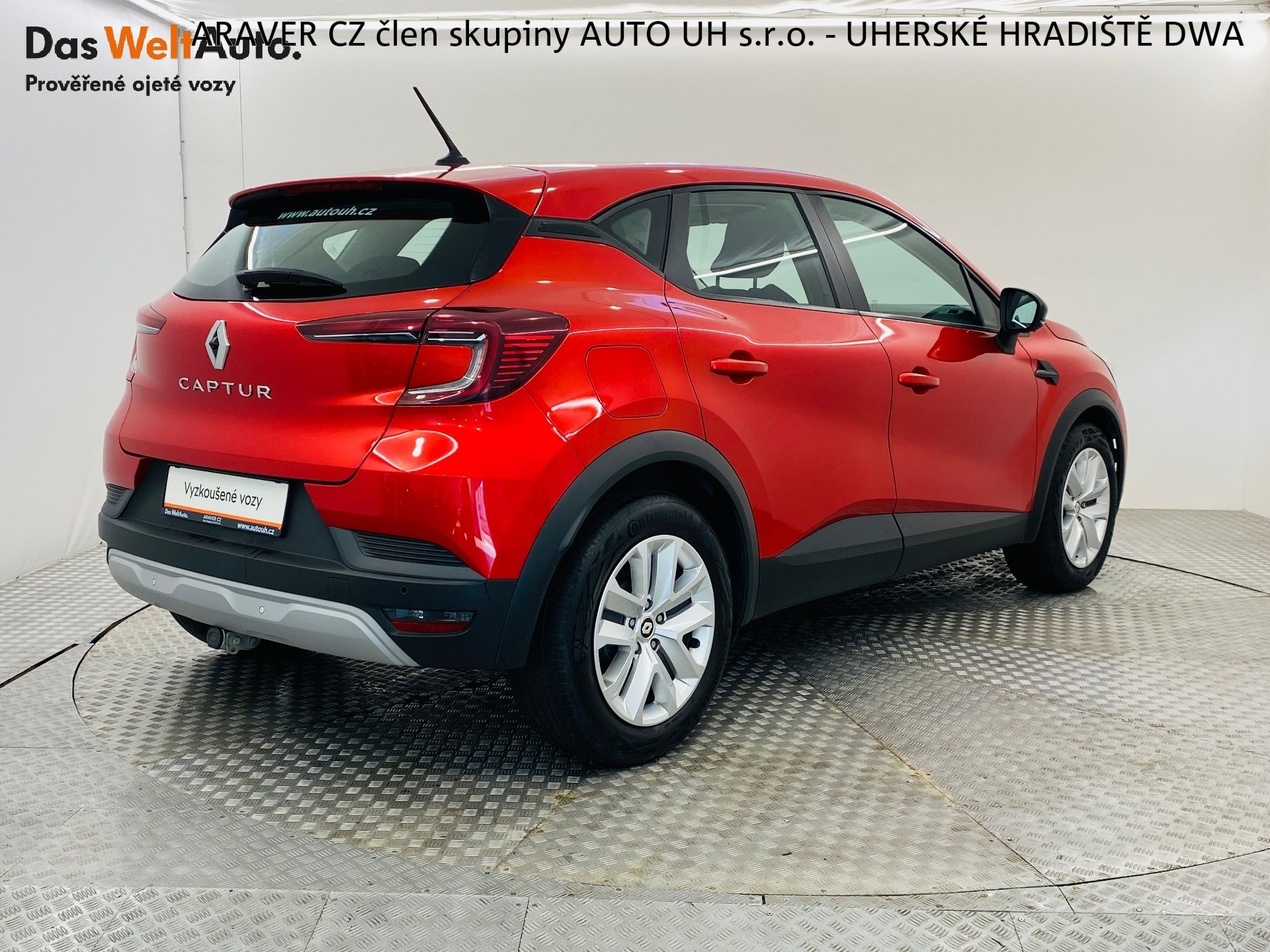 Renault Captur, 1.3 TCe 103 kW Intens servis.k - fotka 2
