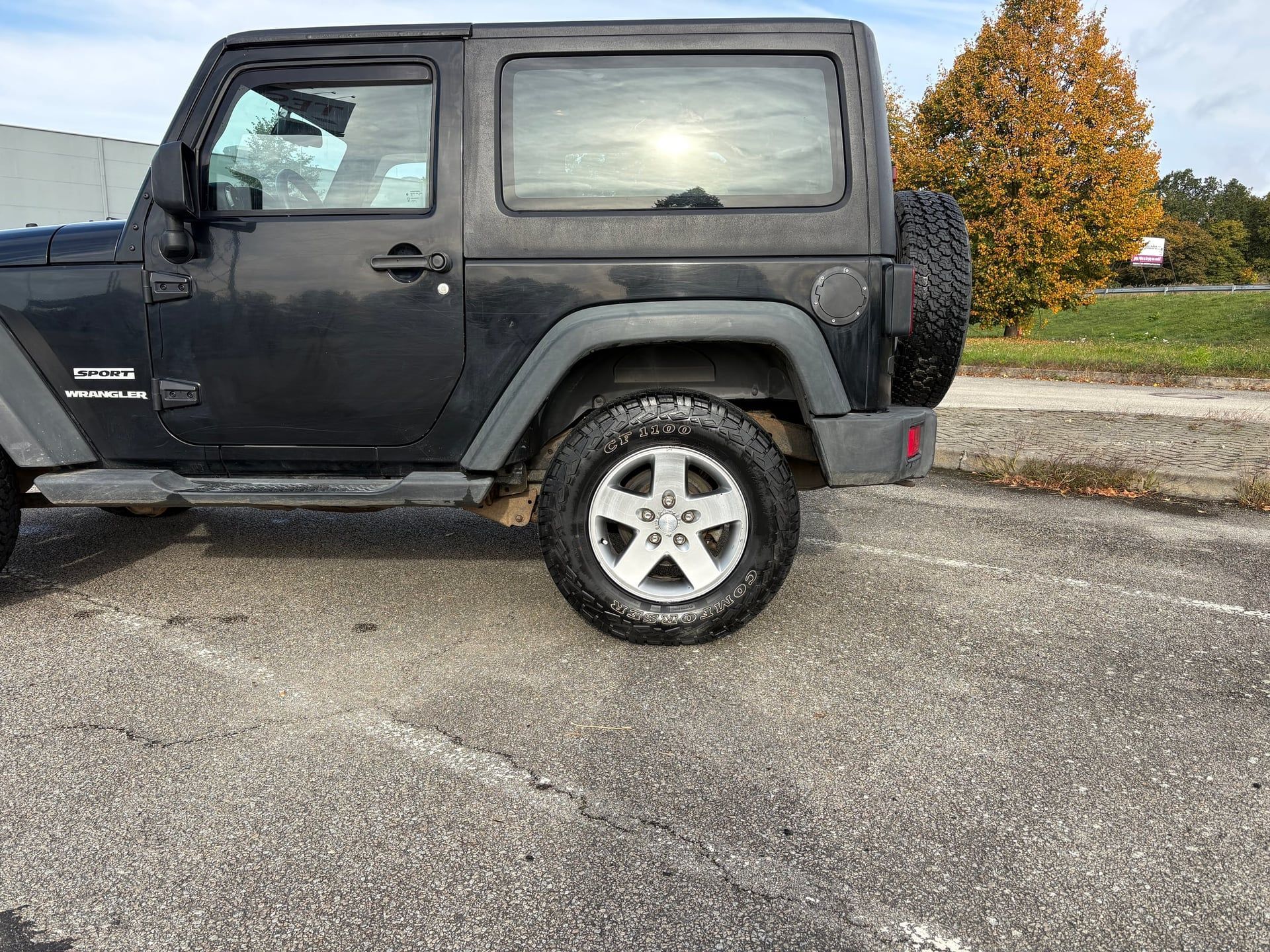 Jeep Wrangler, 3.6 V6/Sport/4x4/209kW/M/T - fotka 5