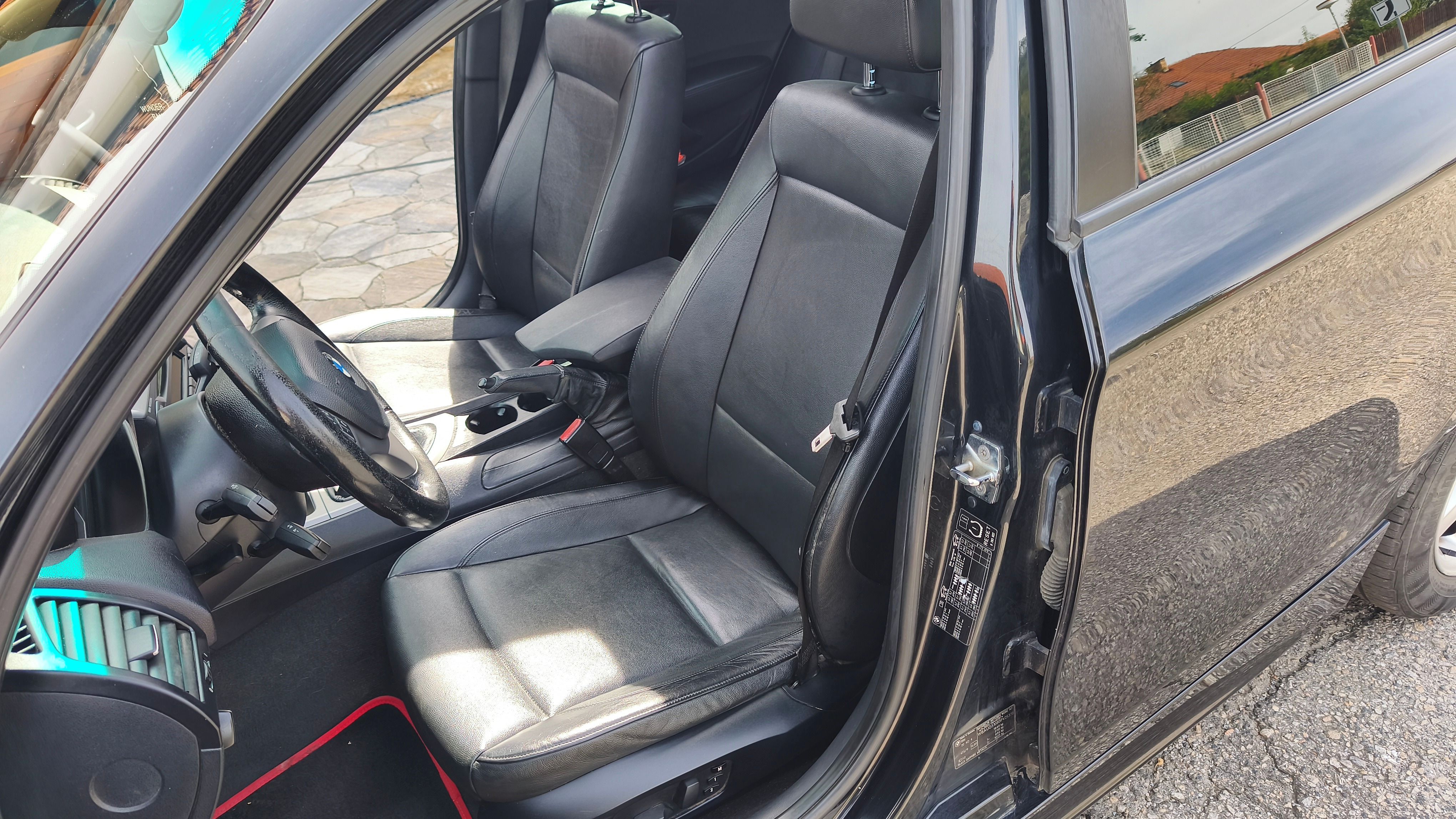 BMW Řada 1, BMW 1, E87, 2.0 Diesel 120 kW - fotka 4