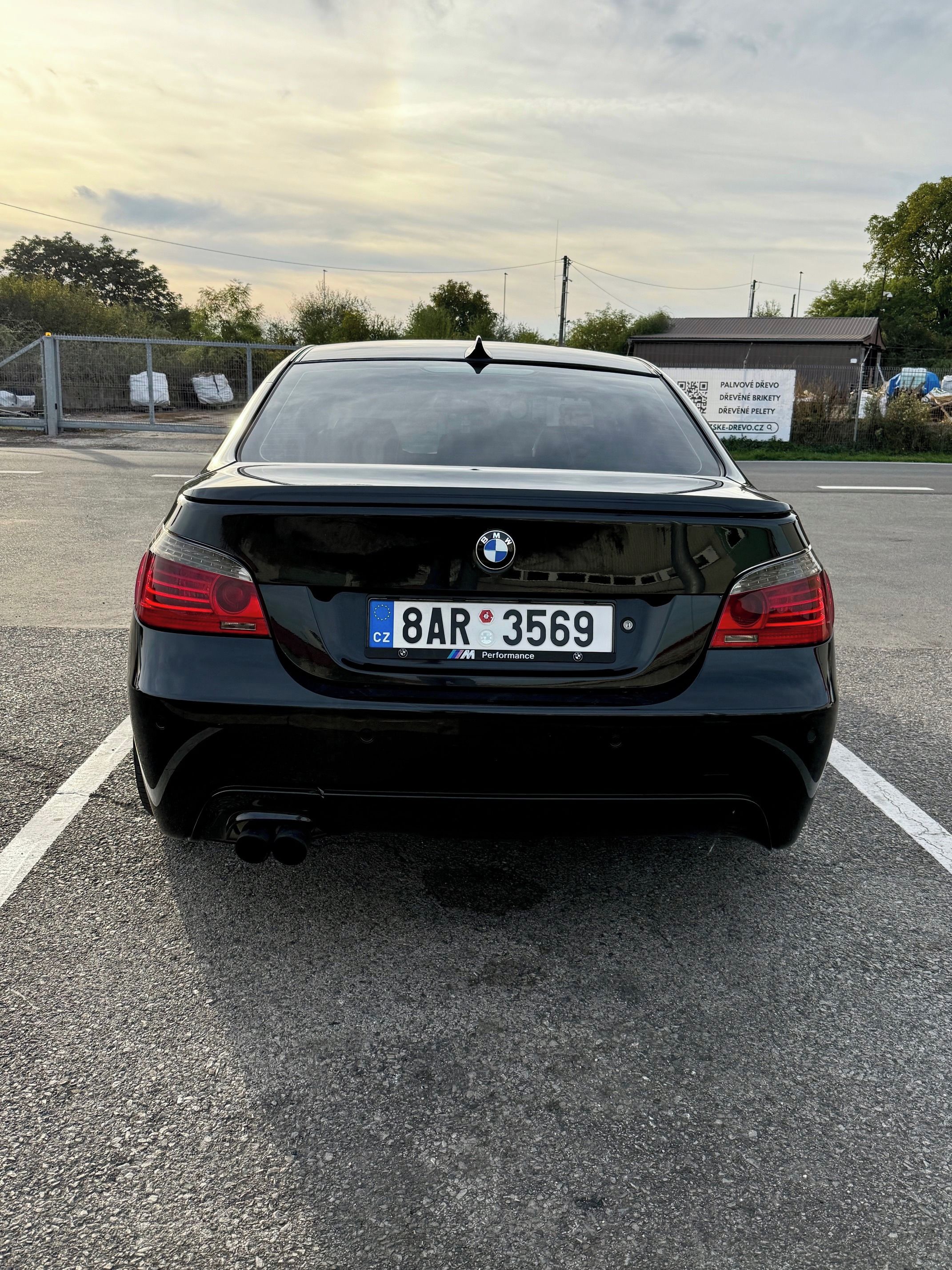 BMW Řada 5, 2. majitel v Čr - fotka 4