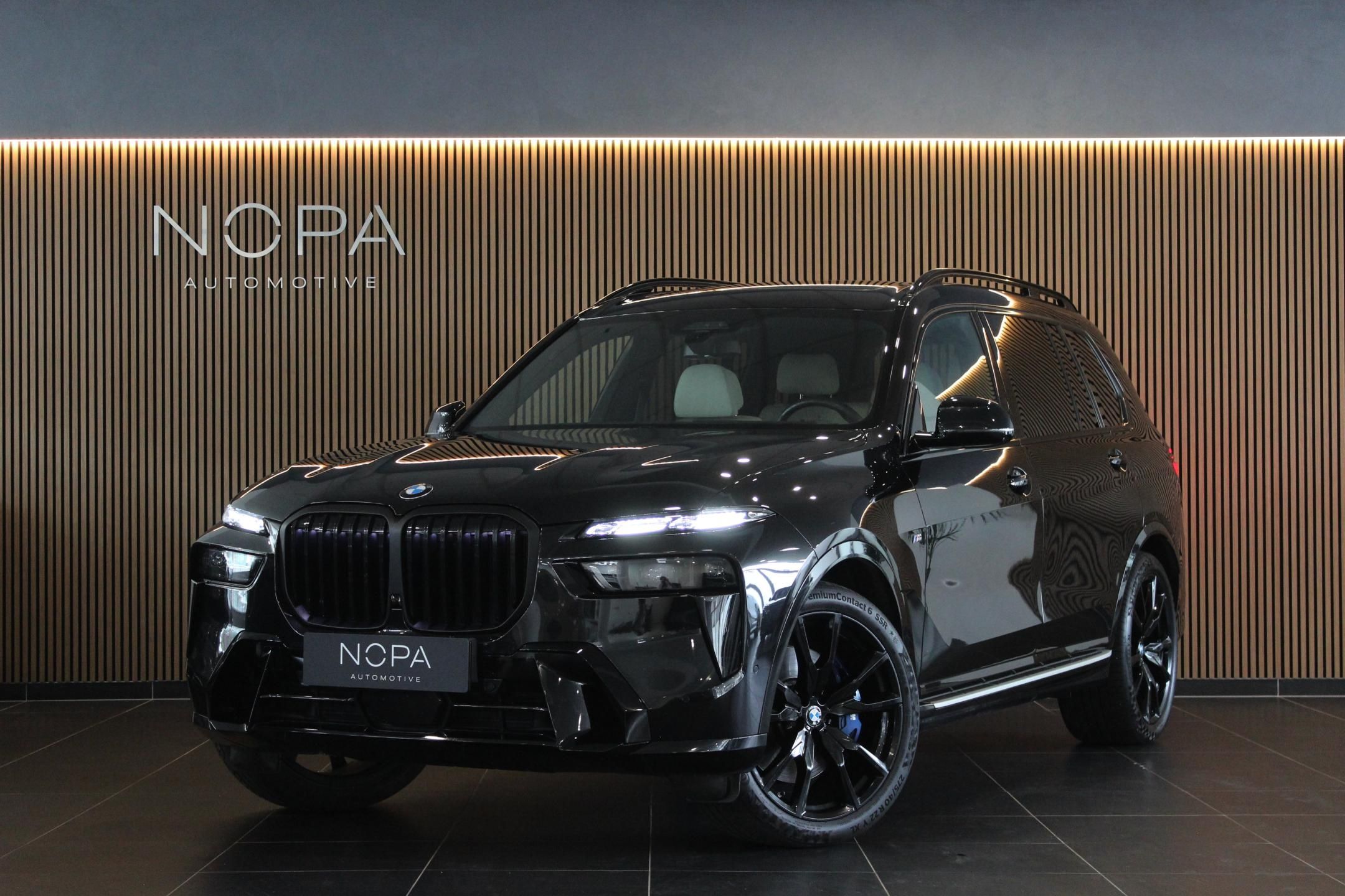 BMW X7, 40d M Tažné Masáž Pano Záruka