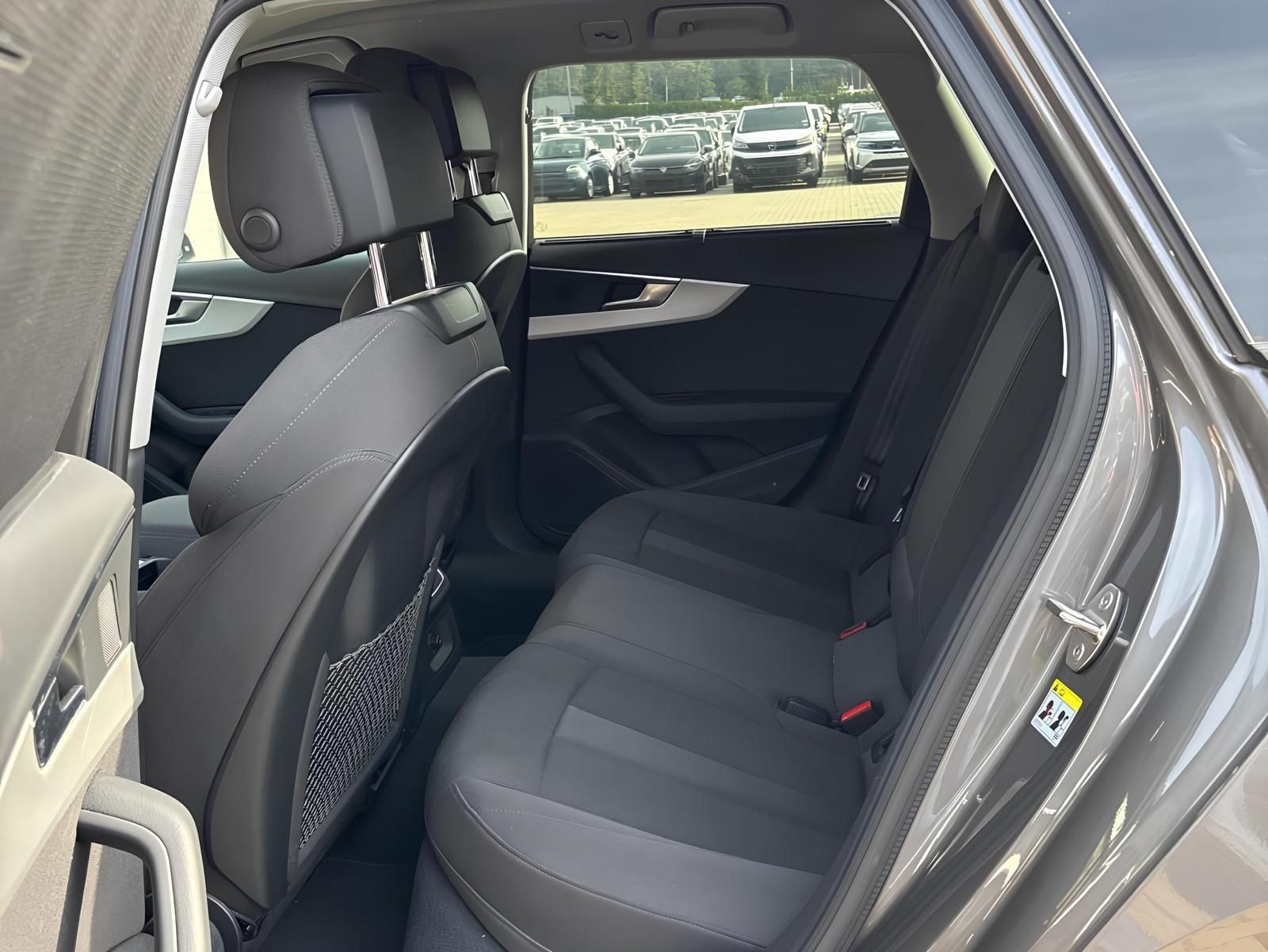 Audi A4, 40TDI 150kW Sport 1.Maj DPH - fotka 5