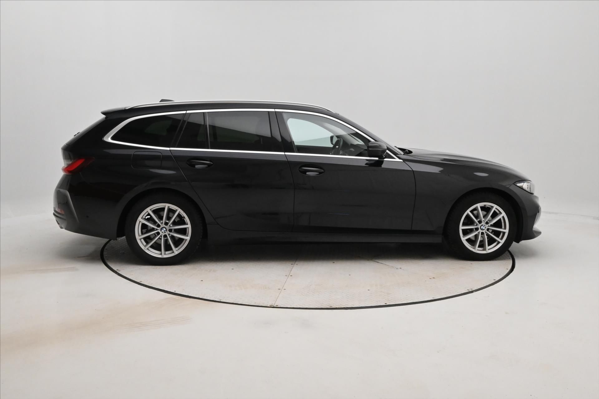 BMW Řada 3, 2,0 318d Facelift Záruka až 5 - fotka 4