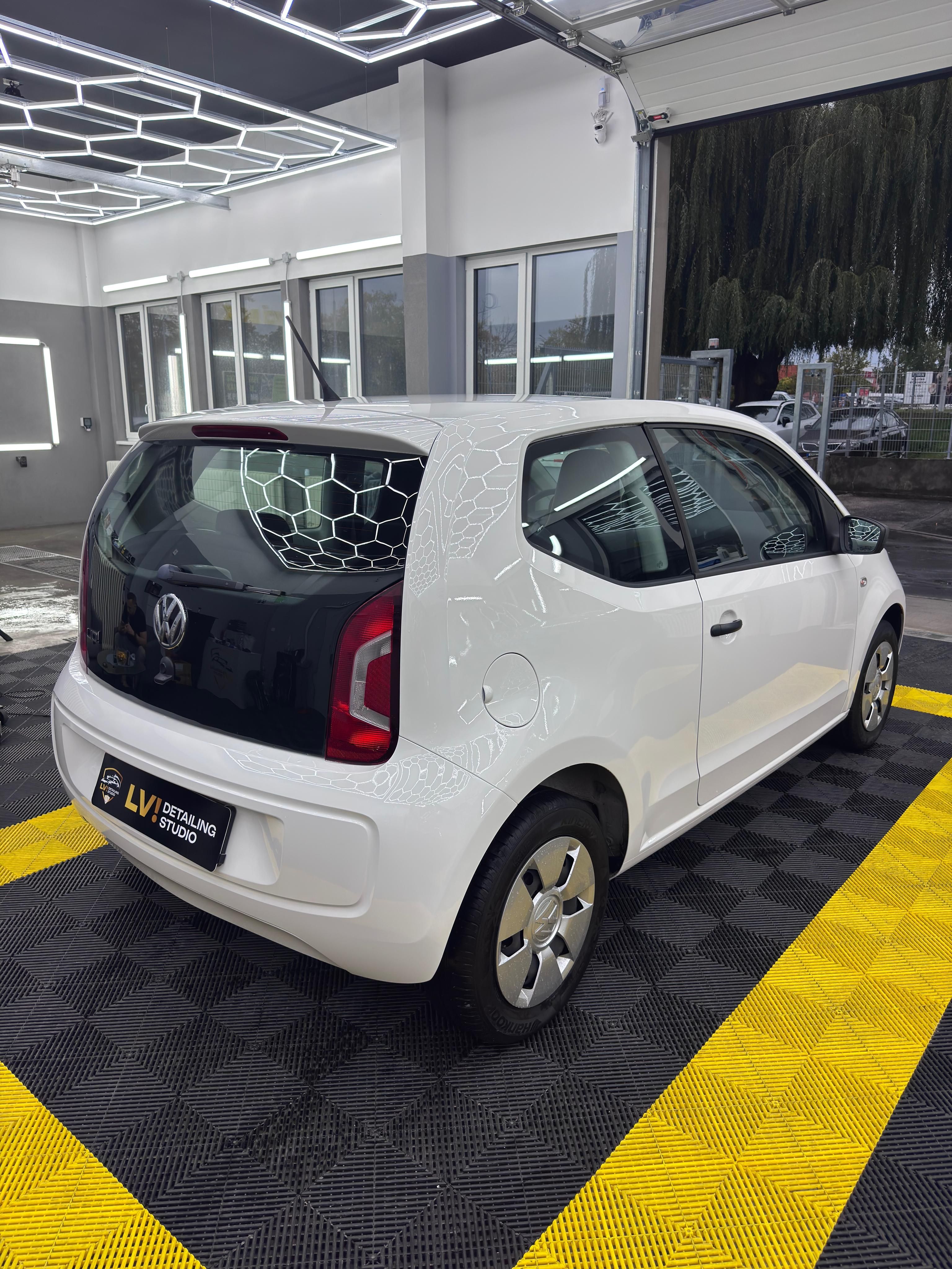 Volkswagen Up!, Volkswagen up 1.0 MPI | 44 kW - fotka 3