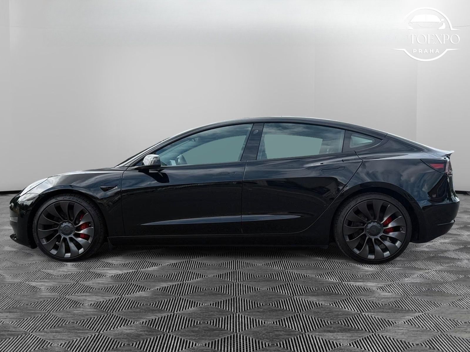 Tesla Model 3, Performance Ryzen AWD* - fotka 5