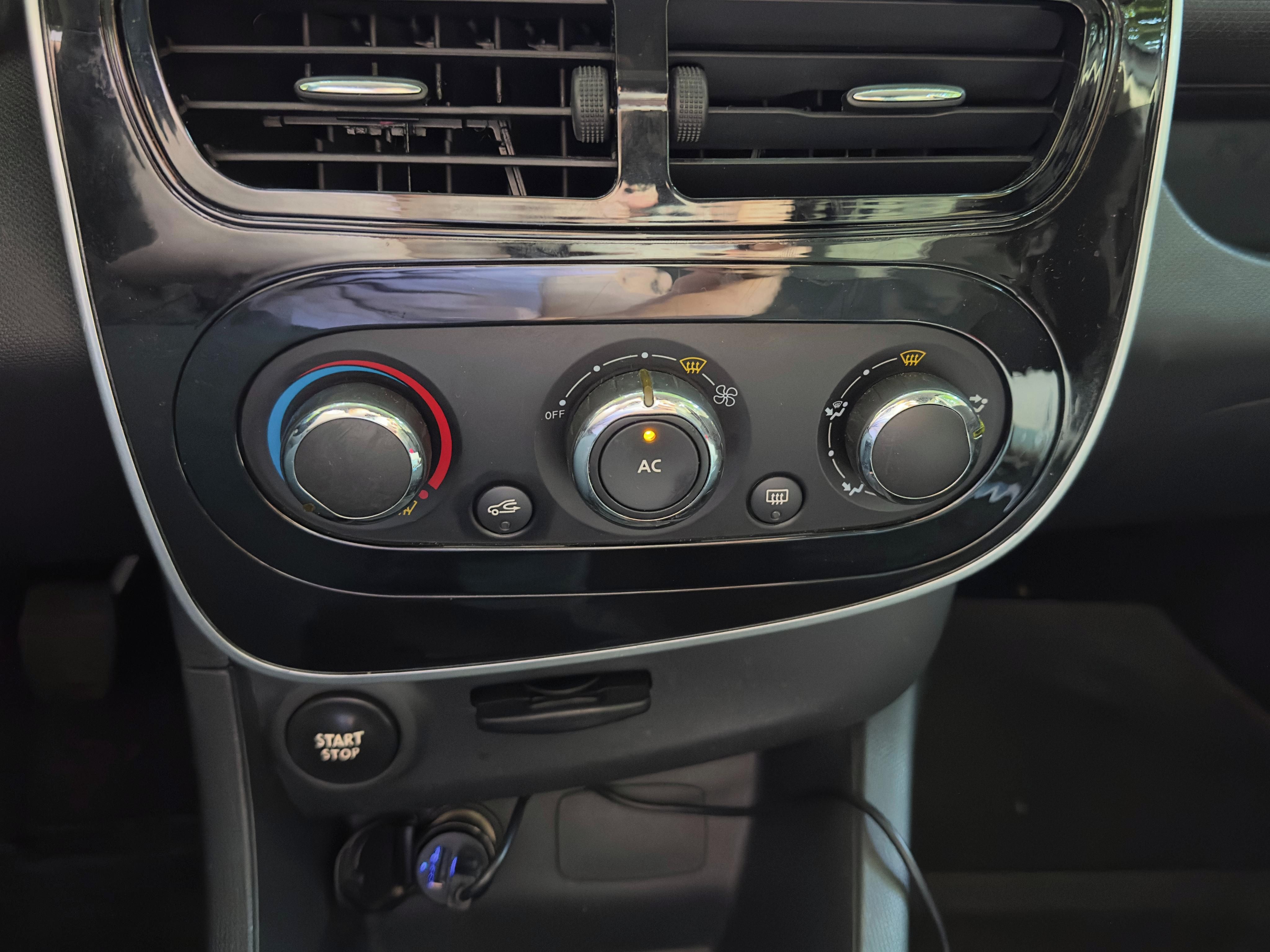 Renault Clio, 0.9 LPG, Klima, Apple CarPlay - fotka 6