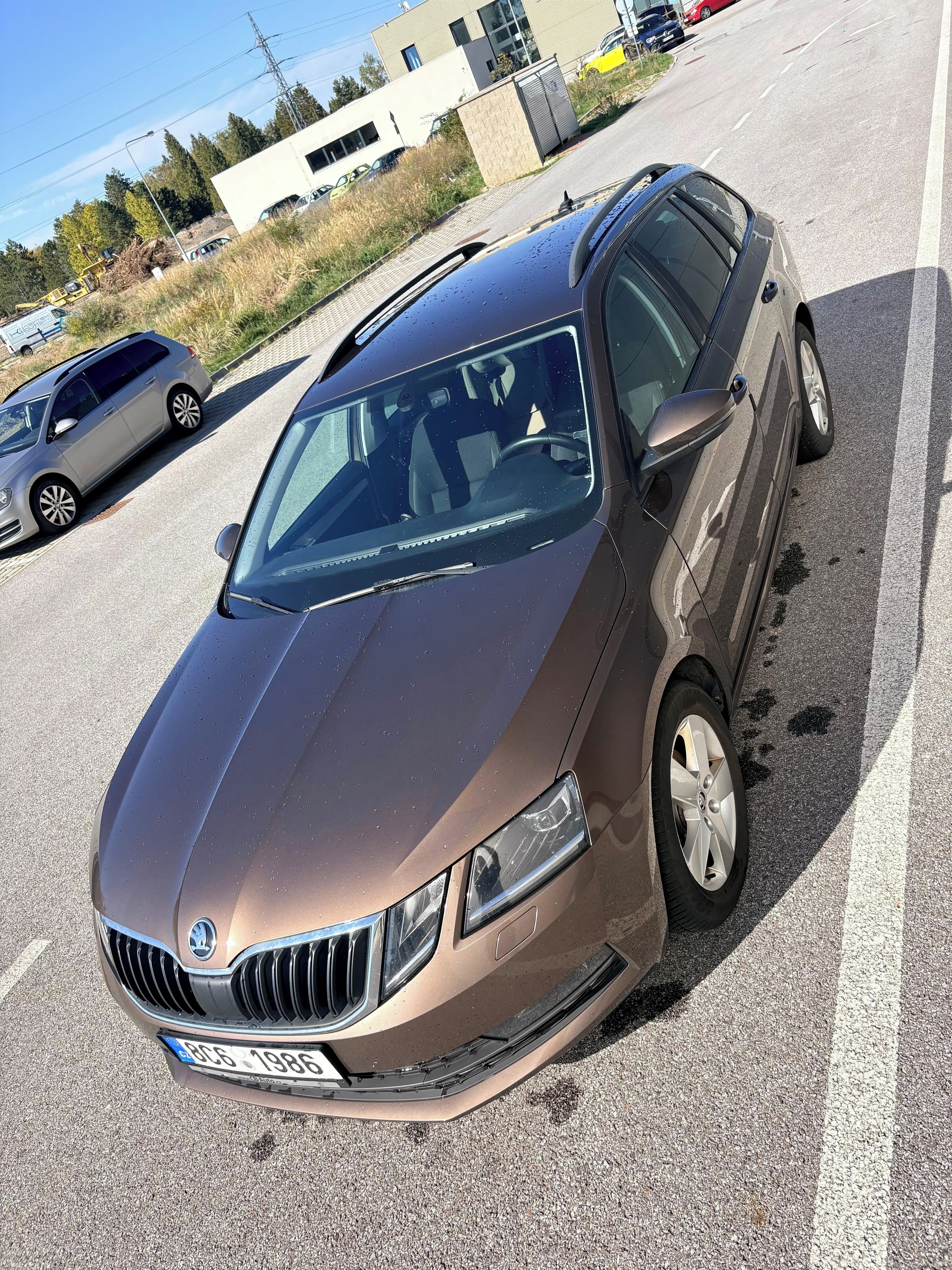 Škoda Octavia, Škoda Octavia kombi Tour - fotka 4