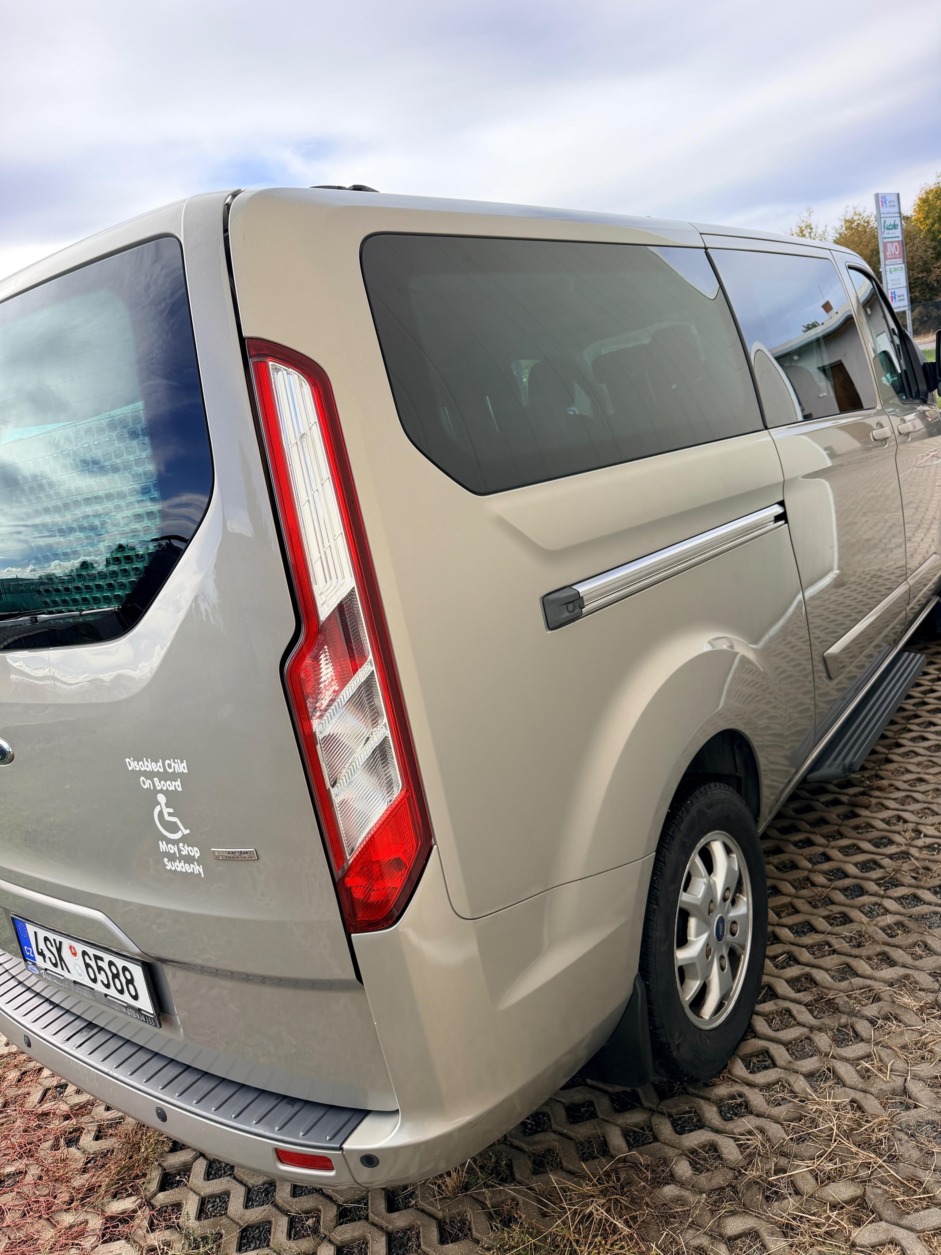 Ford Tourneo Custom, Ford Tourneo Custom 2,2 - fotka 6
