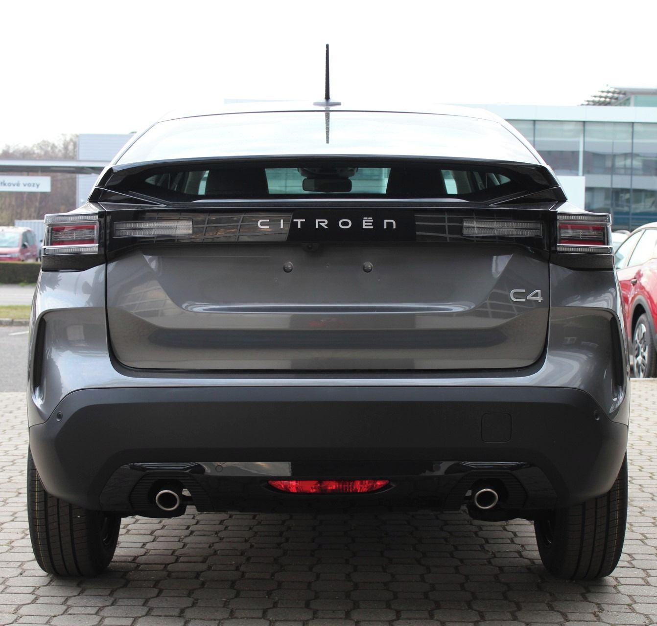 Citroën C4, PLUS Hybrid 145k Automatic - fotka 5