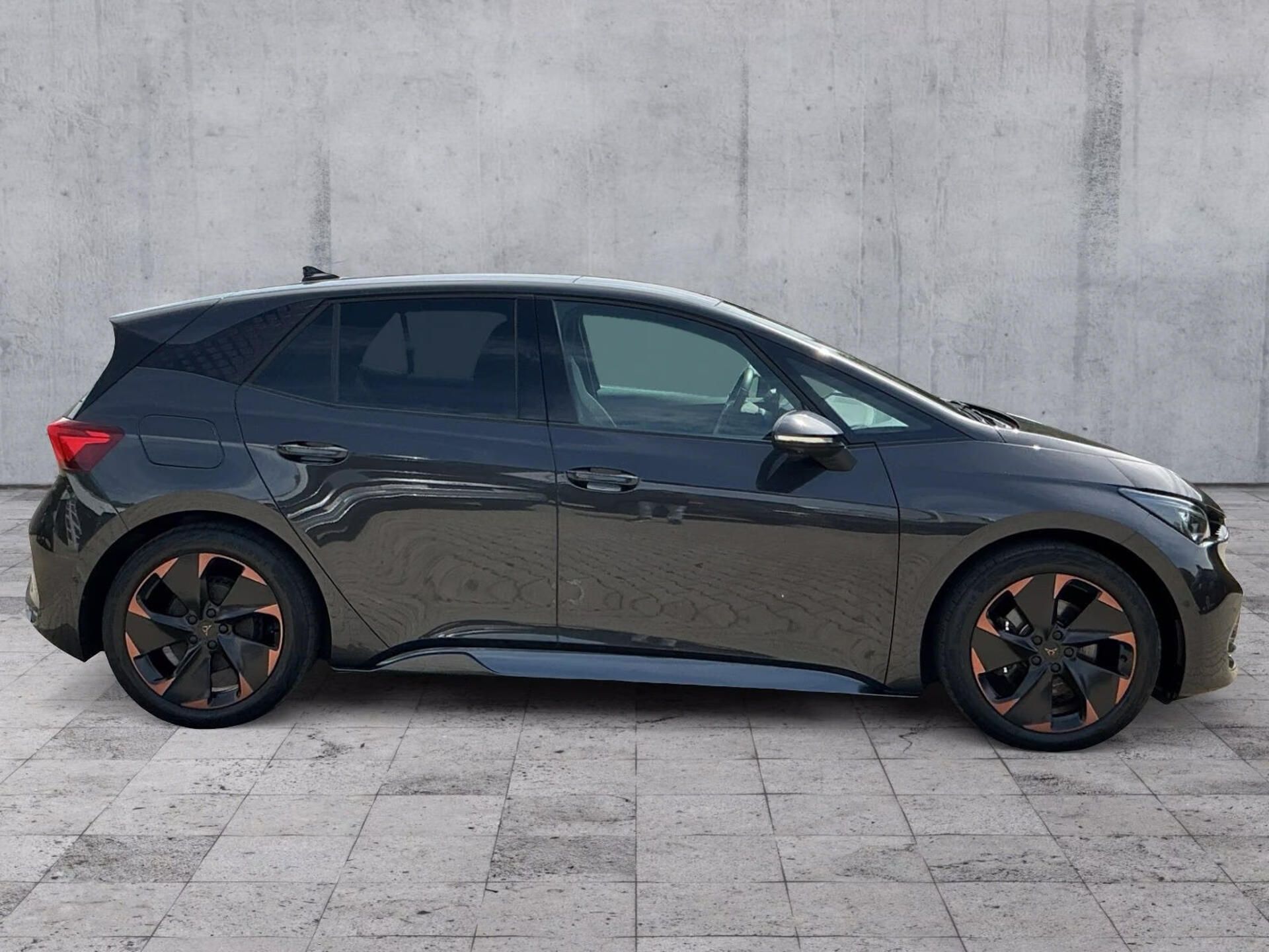 Cupra Born, 150kW SoH 89,87% 360 ACC Tep.č - fotka 4