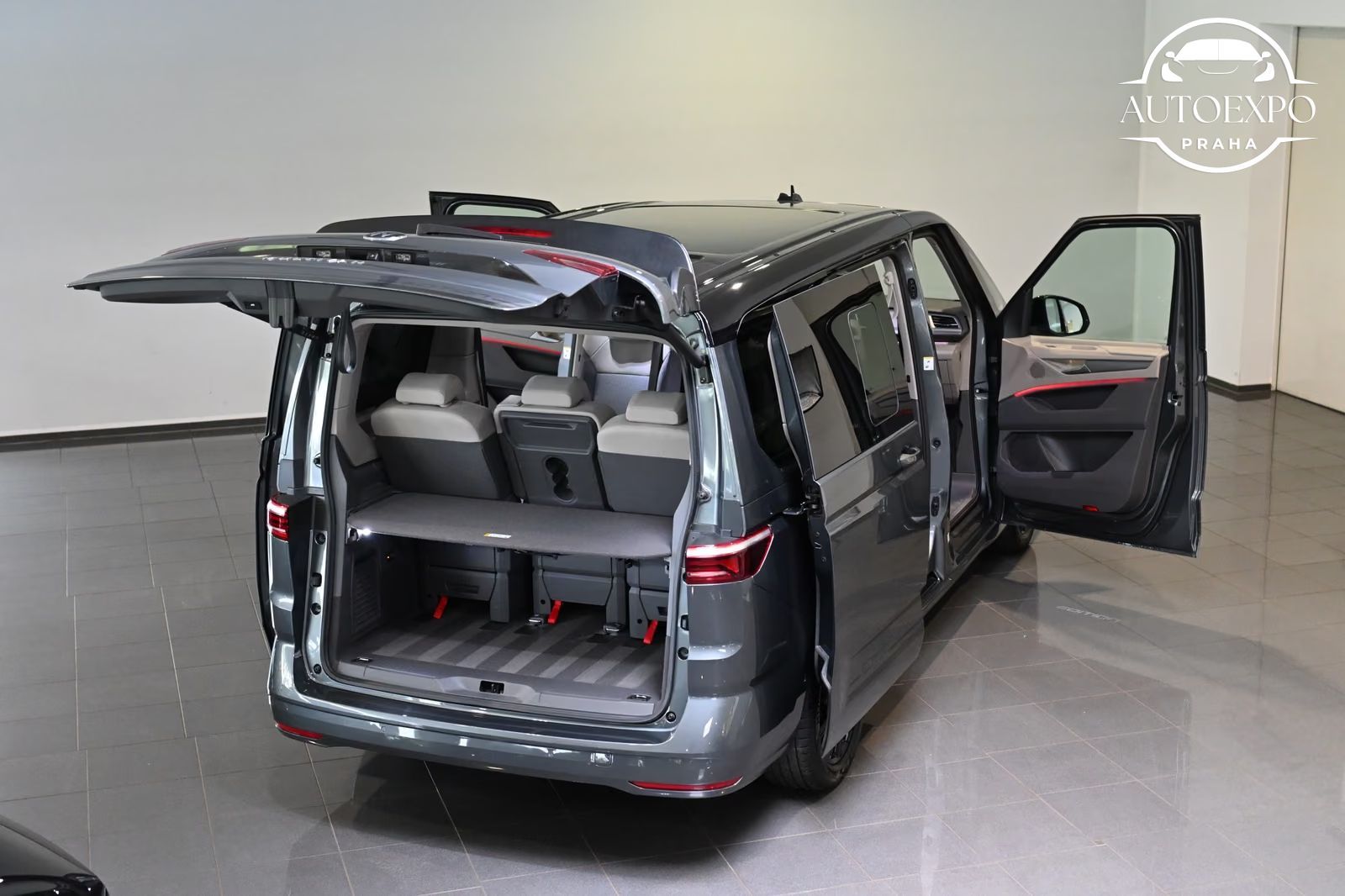 Volkswagen Multivan, 2.0 TDI Edition lang *Tažné* - fotka 6