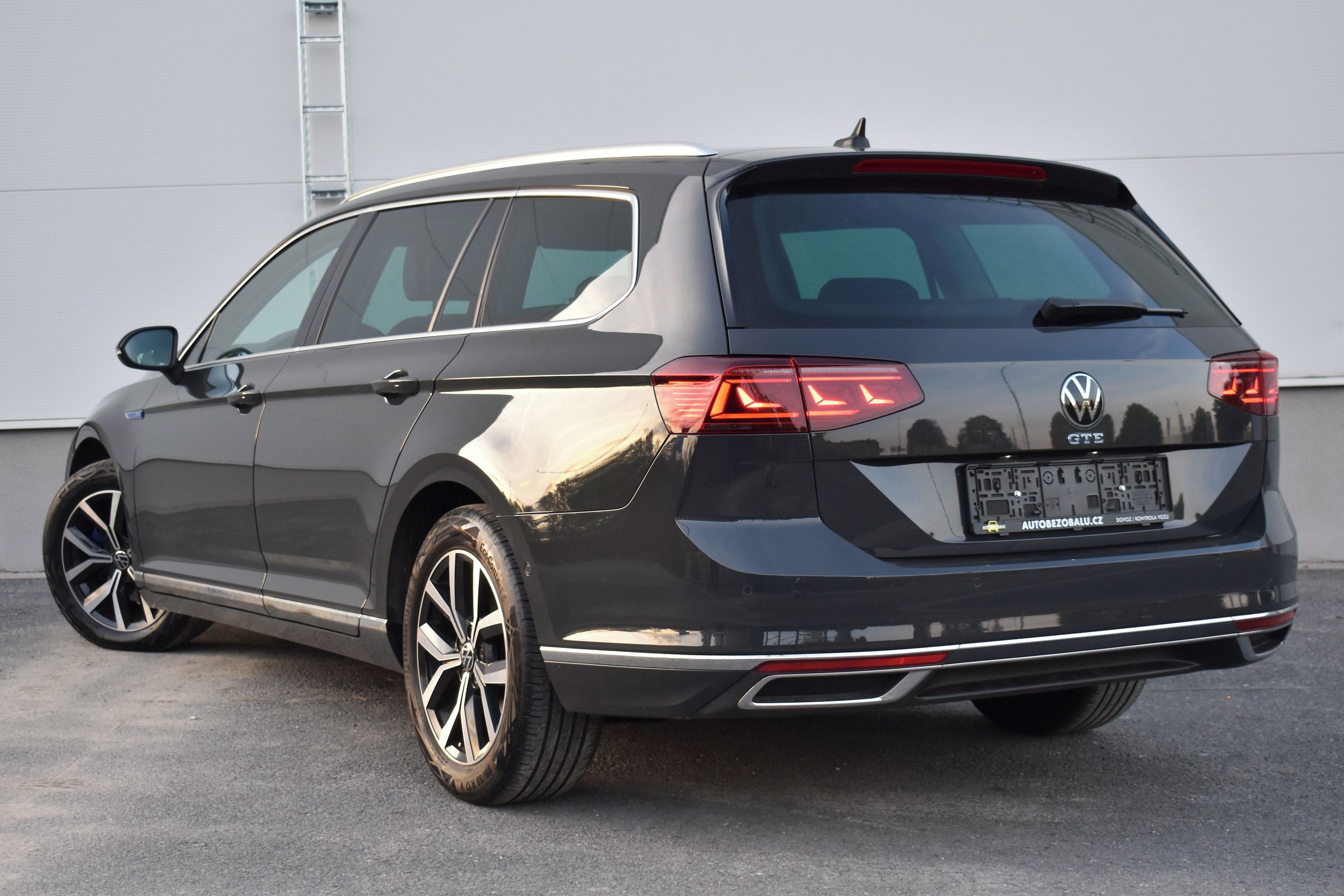 Volkswagen Passat, VARIANT GTE/DSG/MATRIX/VIRTUAL - fotka 4