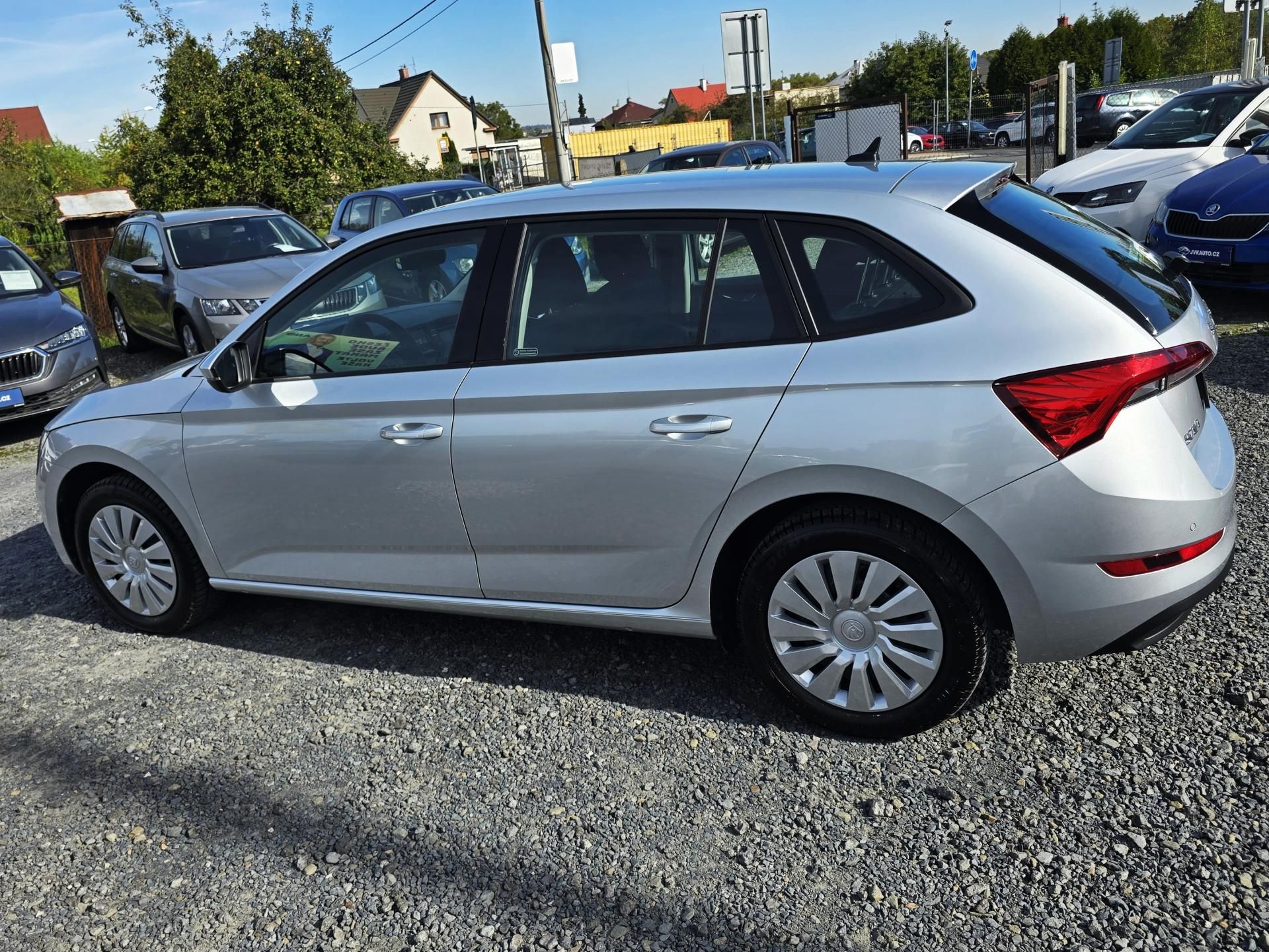 Škoda Scala, 1.0TSI 70KW AMBI SmartLink ČR! - fotka 3