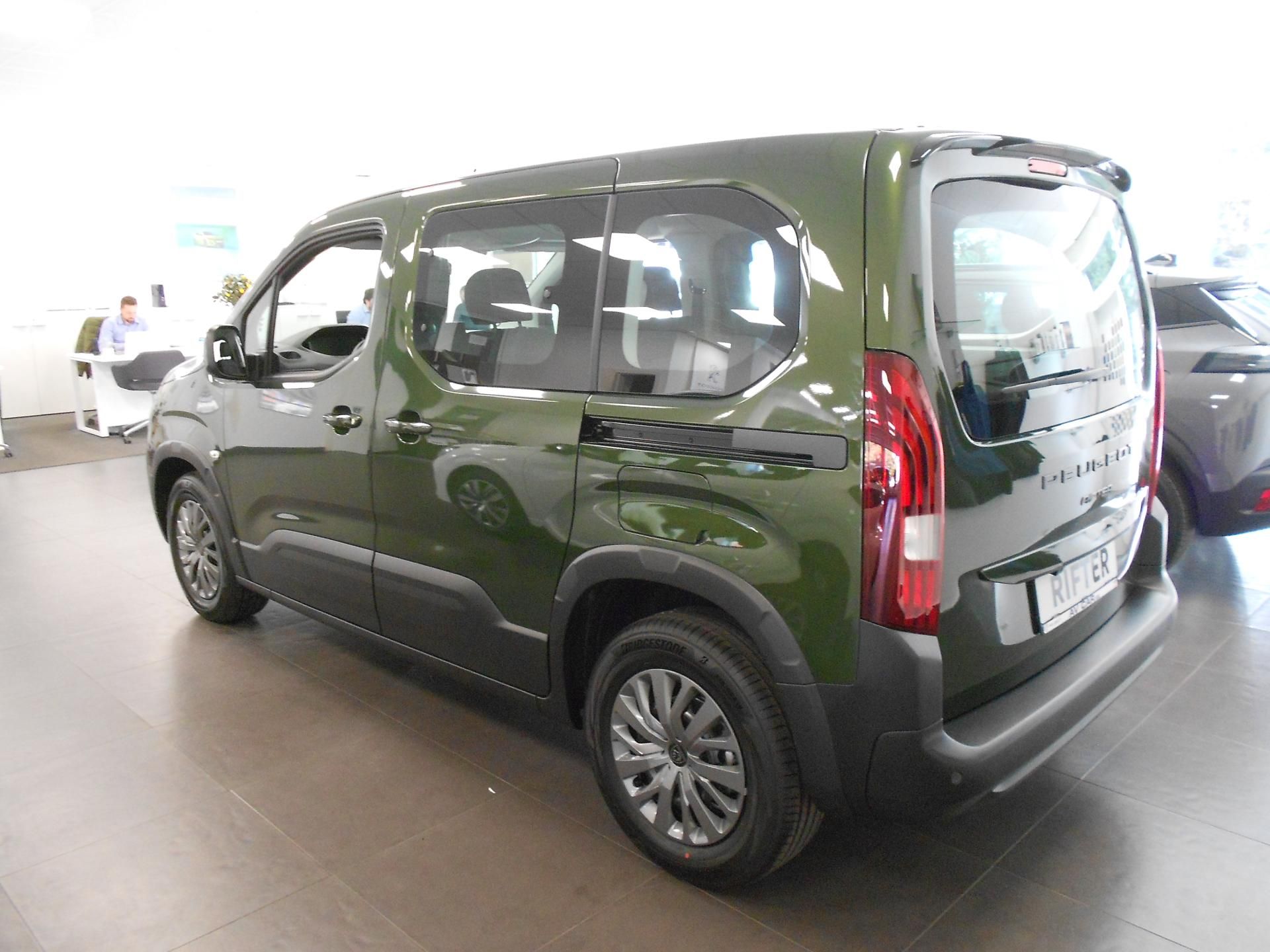 Peugeot Rifter, LONG ALLURE BlueHDi 130 S&S EA - fotka 3