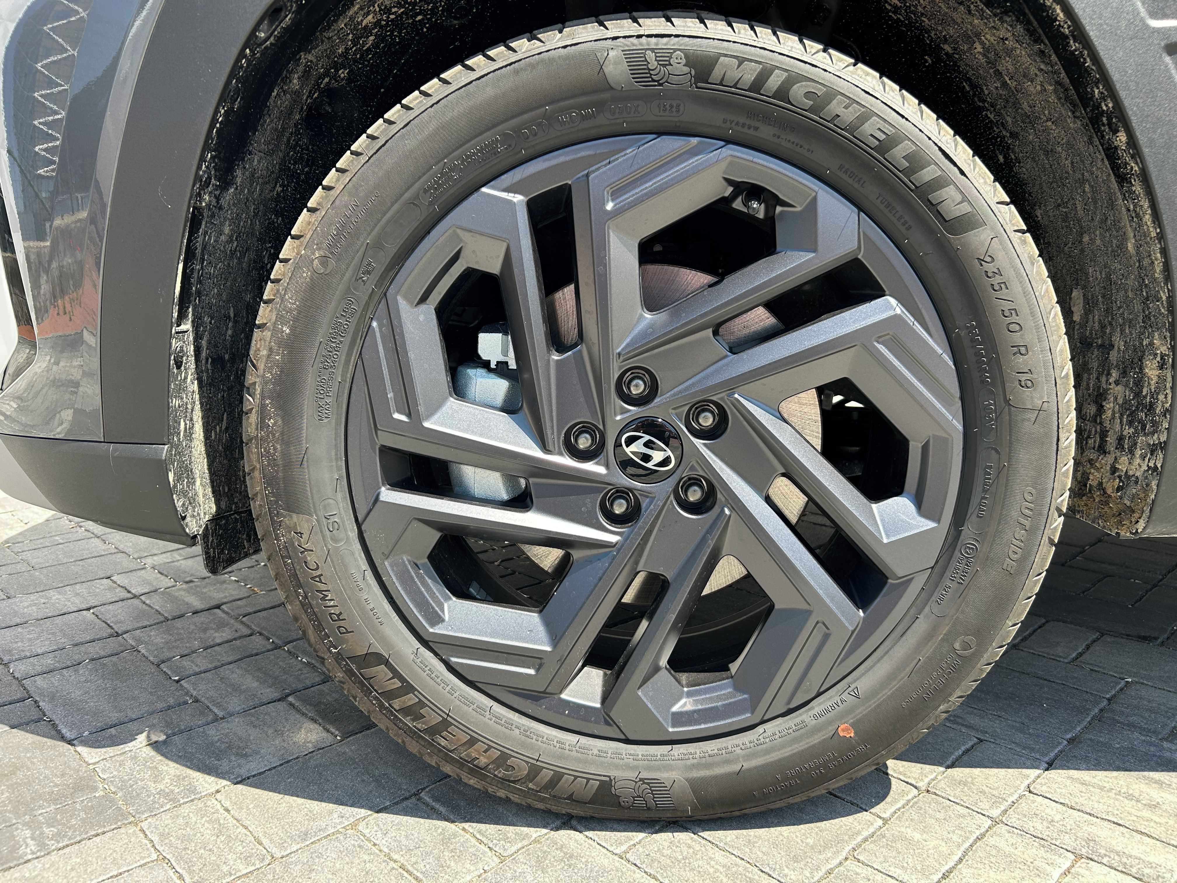Hyundai Tucson, 1.6T-GDi HEV 4WD GO Czech Plus - fotka 2