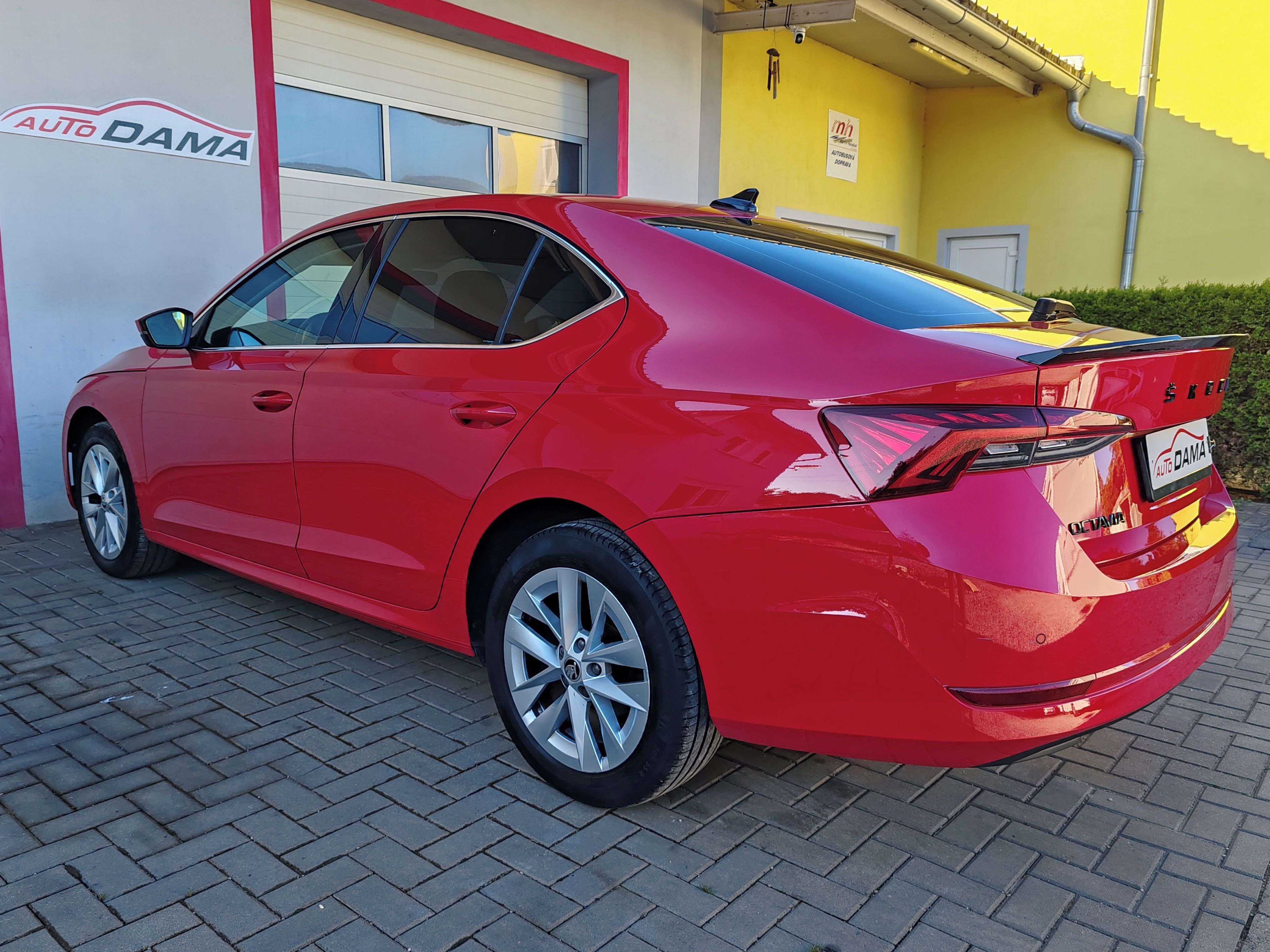 Škoda Octavia, 2.0TDI DSG Style 1Maj ČR DPH - fotka 6