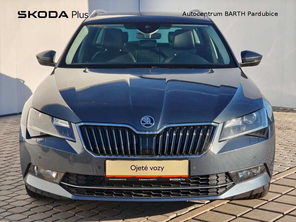 Škoda Superb, Combi / 2,0 TDI / 110 kW / Sty - fotka 4