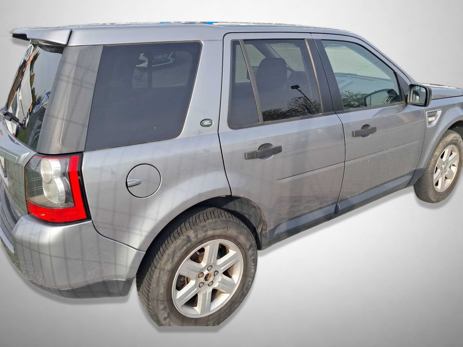 Land Rover Freelander, 2.2 TD4, 4X4, Kožené sedačky - fotka 2