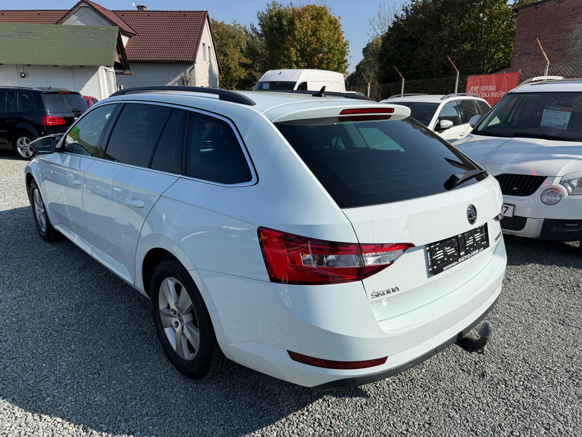 Škoda Superb, 1.4 TSI AMBITION - fotka 4