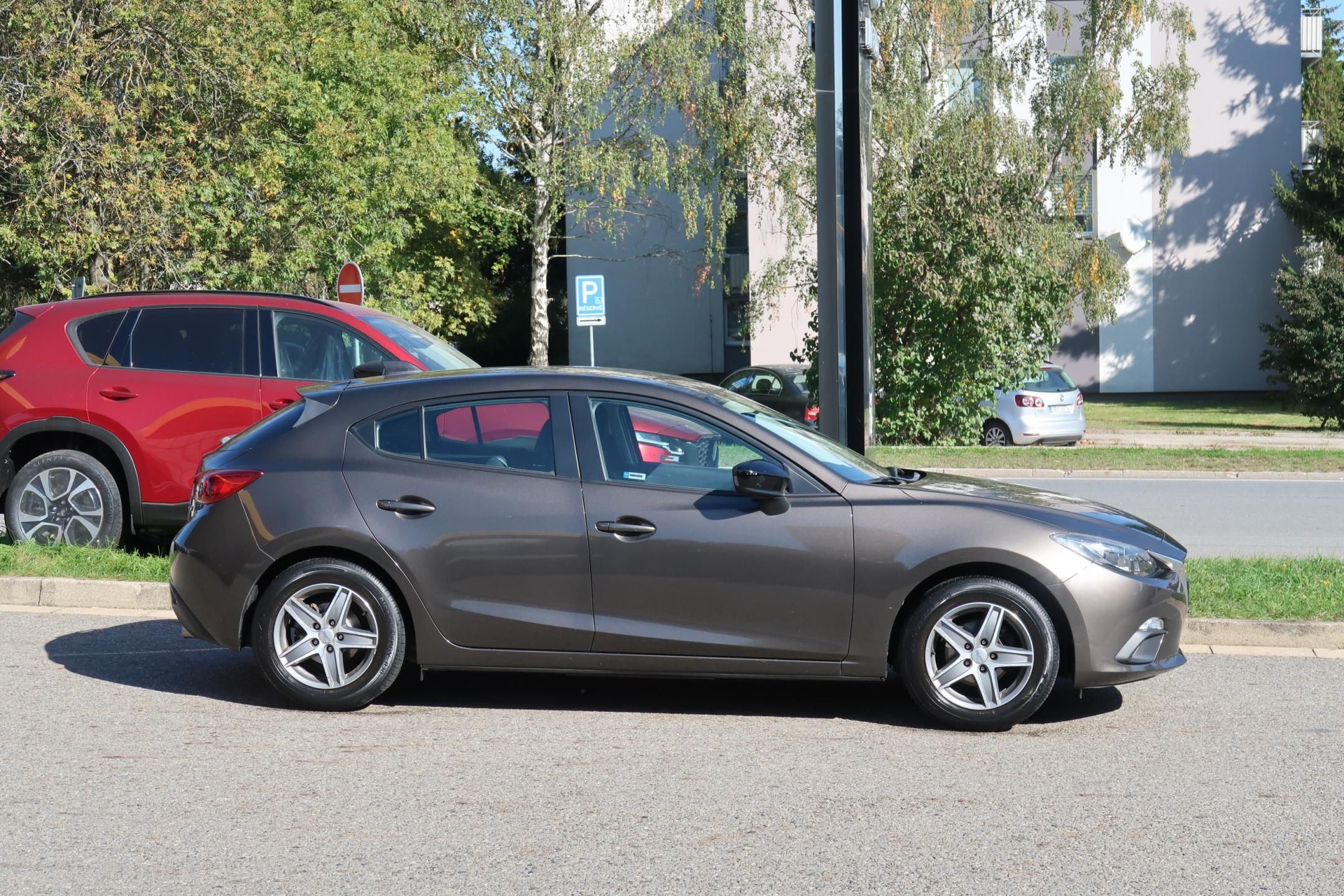 Mazda 3, HB 1,5 G100, 2 sady kol, ČR - fotka 4