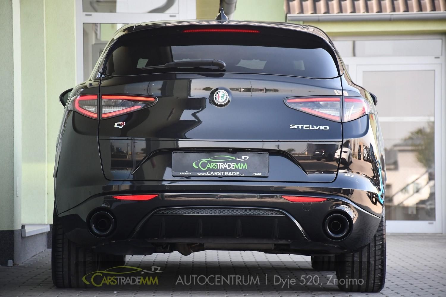 Alfa Romeo Stelvio, 2.2D 16V 154kW Veloce AT8-Q4 - fotka 4