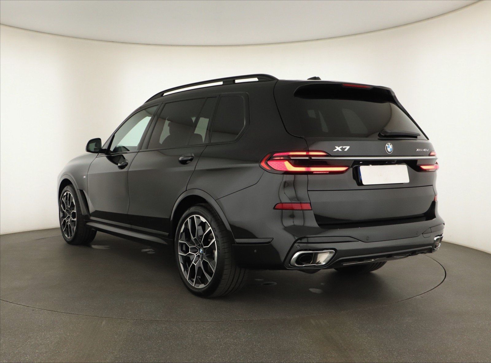 BMW X7, xDrive40d, M SPORT, KEYLESS - fotka 3