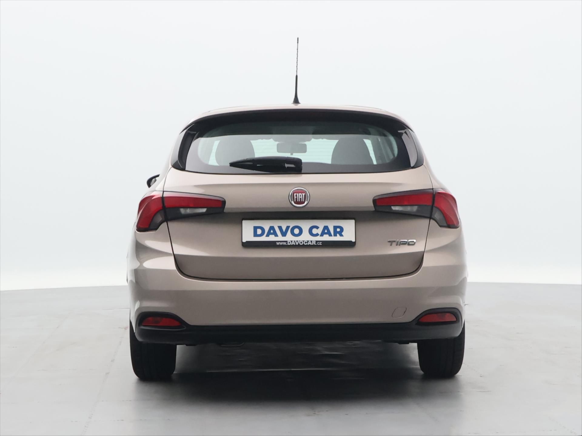 Fiat Tipo, 1,4 70kW CZ Klima Lounge - fotka 6
