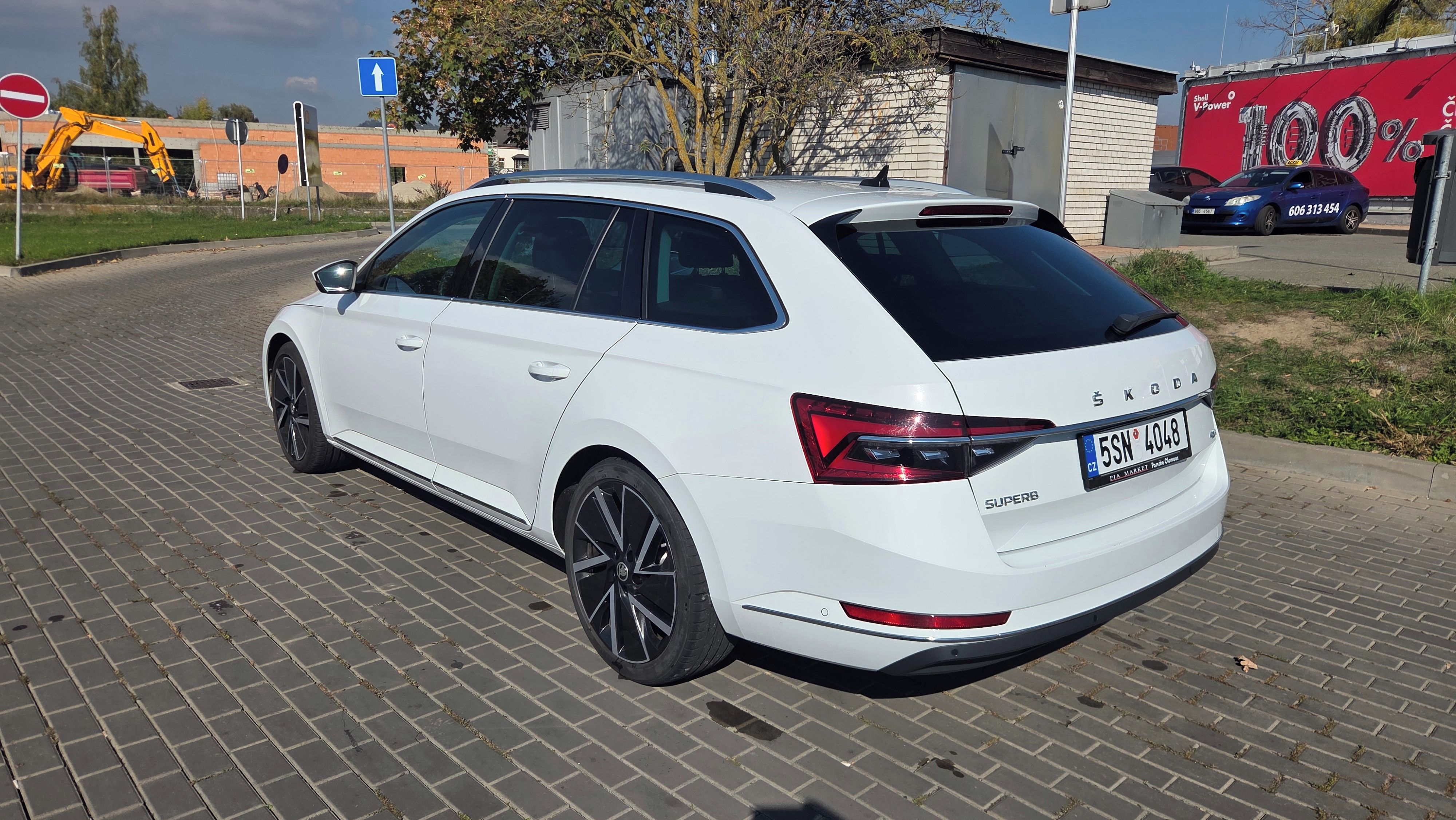 Škoda Superb, 2.0 TDI 147kw Style Business - fotka 5