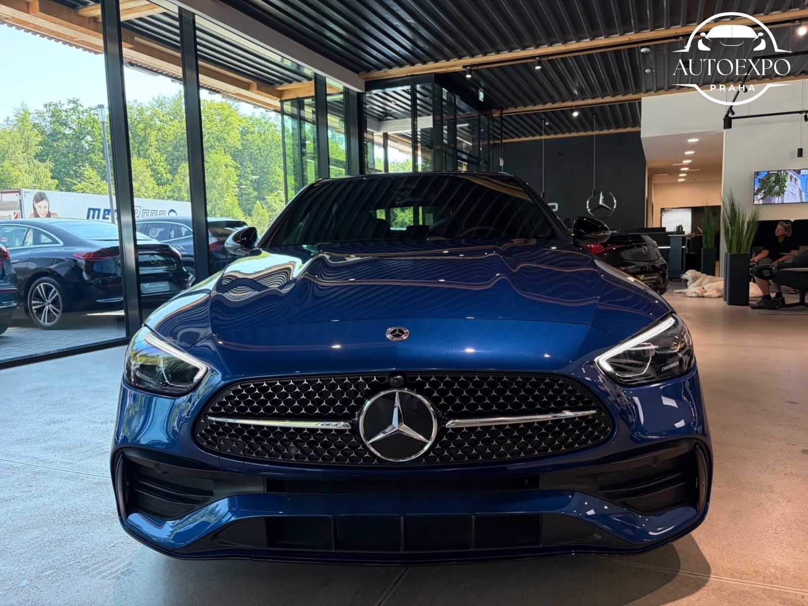 Mercedes-Benz Třídy C, C 300d *BURMESTER/*AMG* - fotka 5