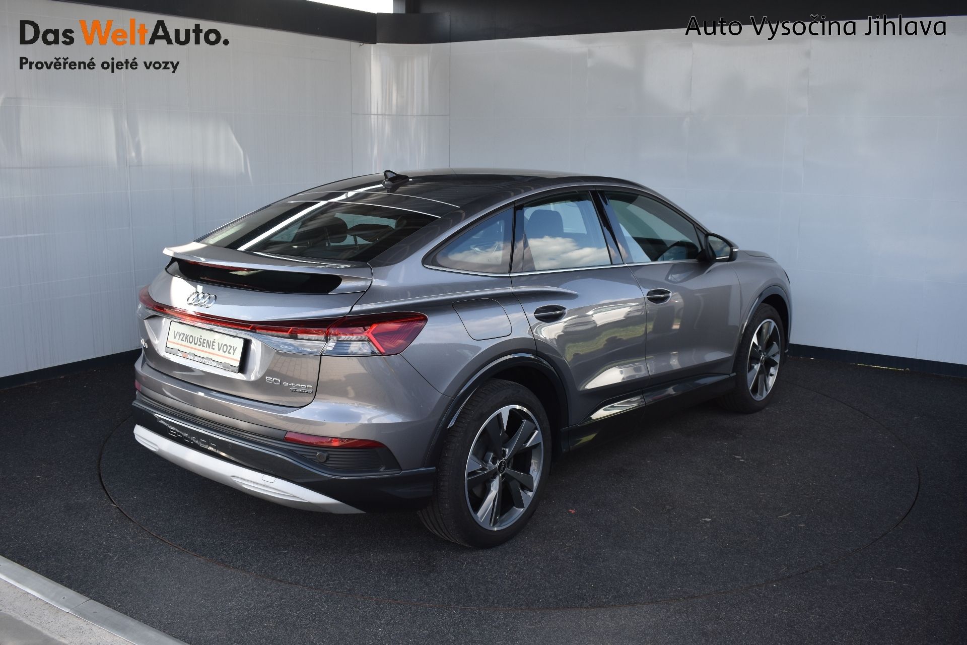 Audi Q4 e-tron, Sportback quattro 220kW,Tepeln - fotka 2