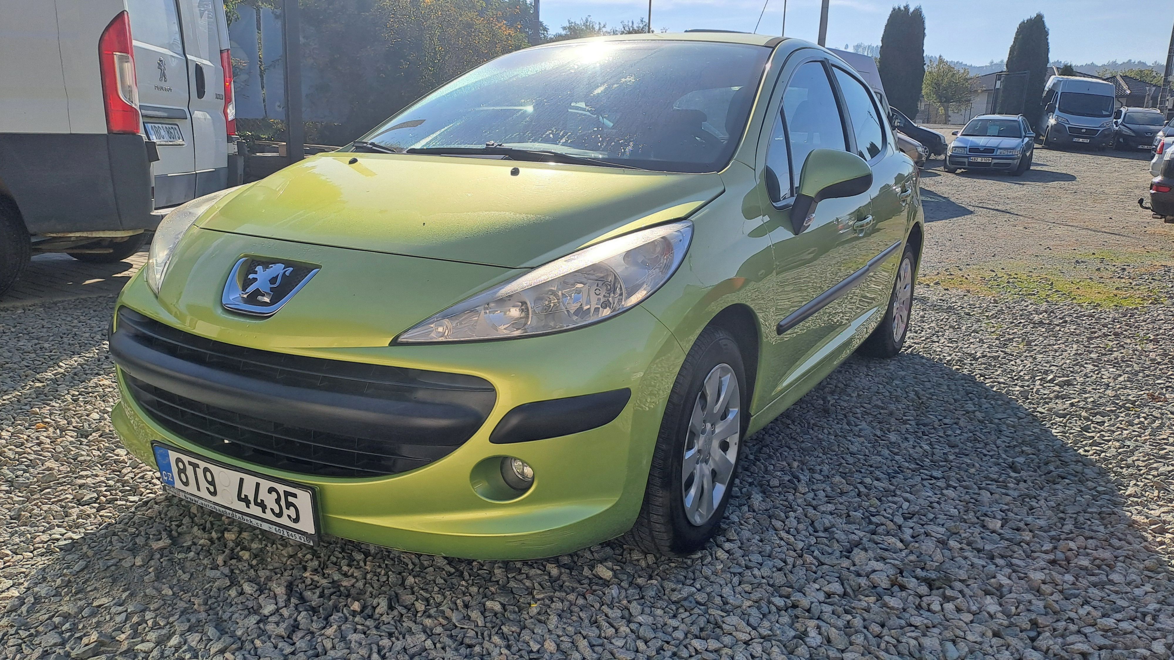 Peugeot 207, 1,4 i, 5 DVÉŘ,6X AIRBAG,KLIMA - fotka 3