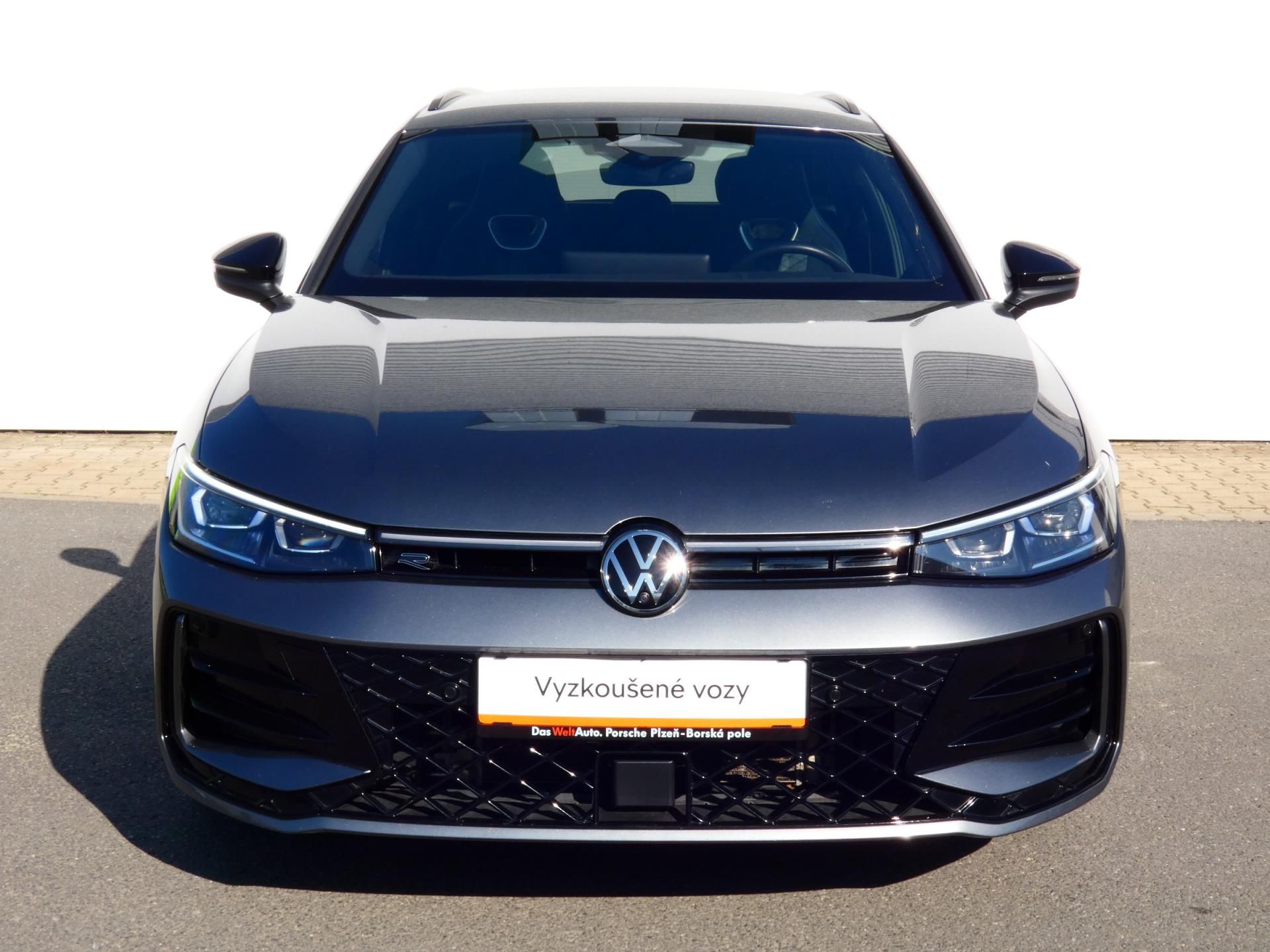 Volkswagen Passat, R-Line 2.0 142KW 4MOTION - fotka 4