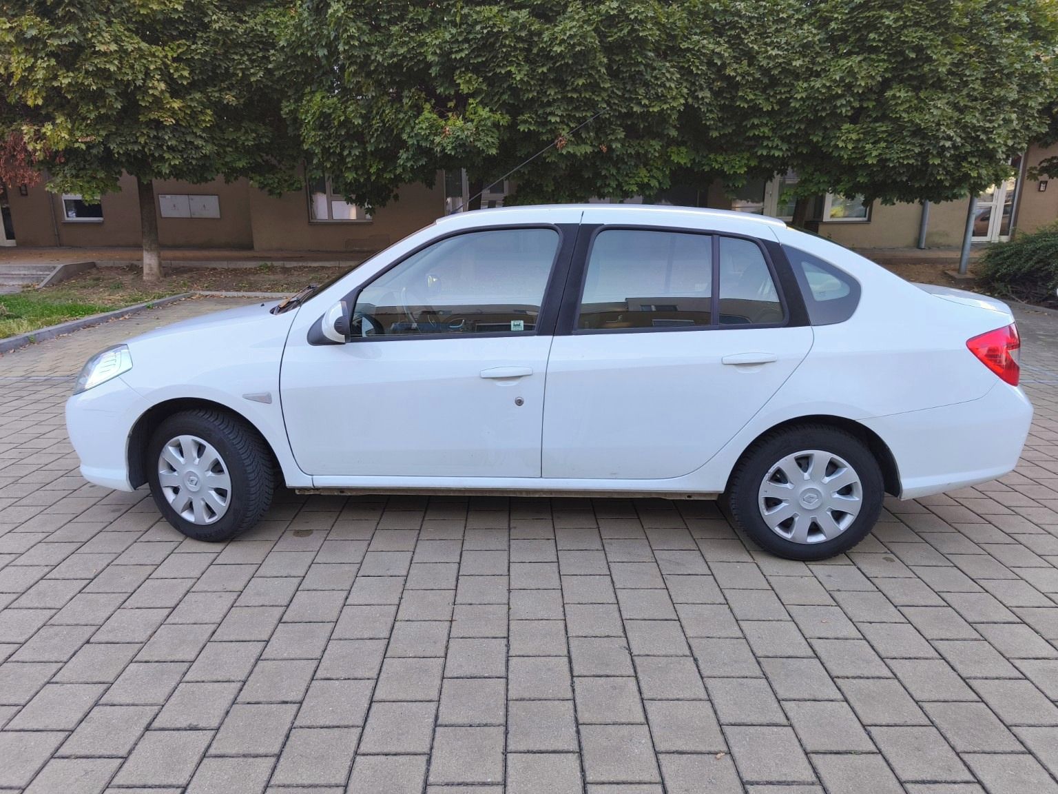 Renault Thalia, 1.2 16V 55 kW - 46 408 km, STK - fotka 3