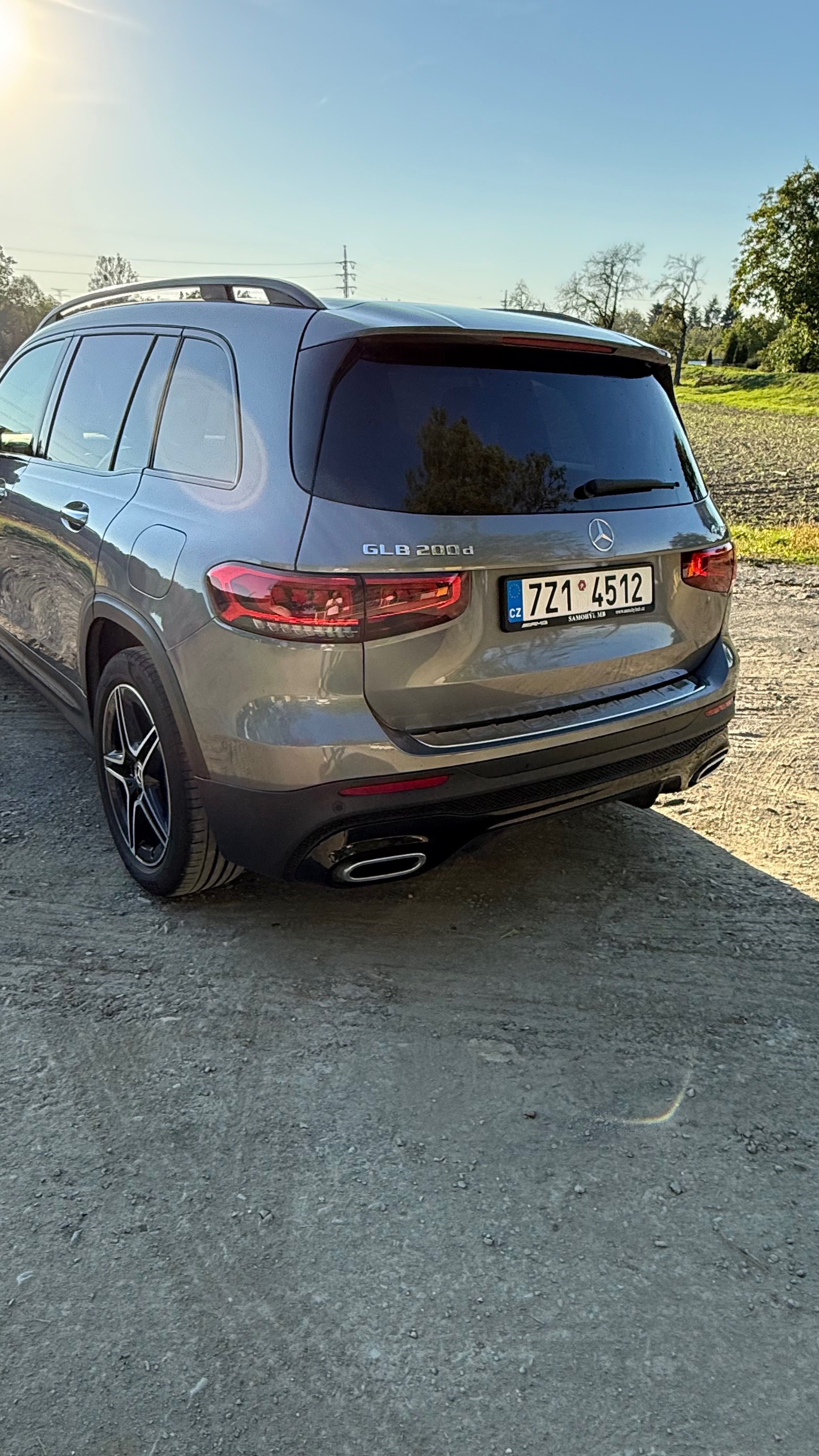 Mercedes-Benz GLB, Mercedes Benz GLB 200d 4Matic - fotka 5