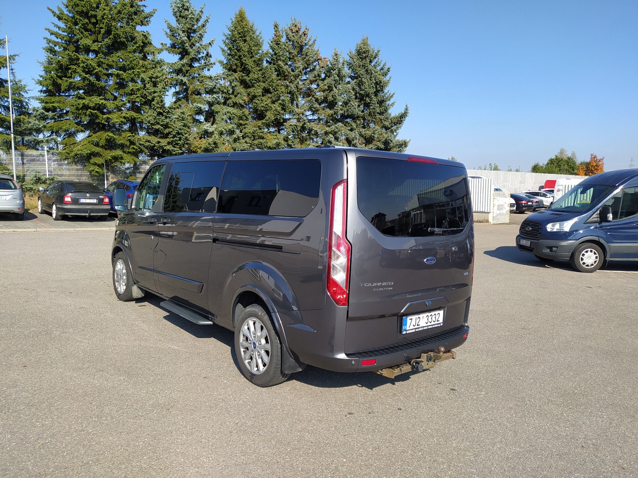 Ford Tourneo Custom, 2,0 EcoBlue 110kW/150k L2 TITA - fotka 3