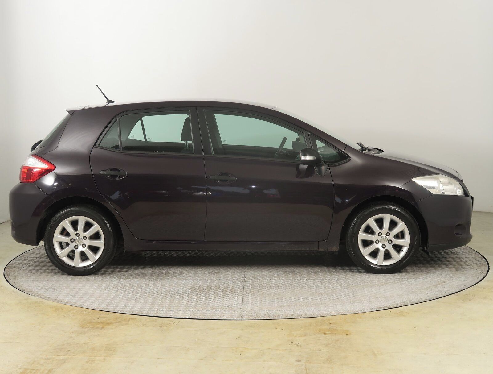 Toyota Auris, 1.6 Valvematic, Klima - fotka 6